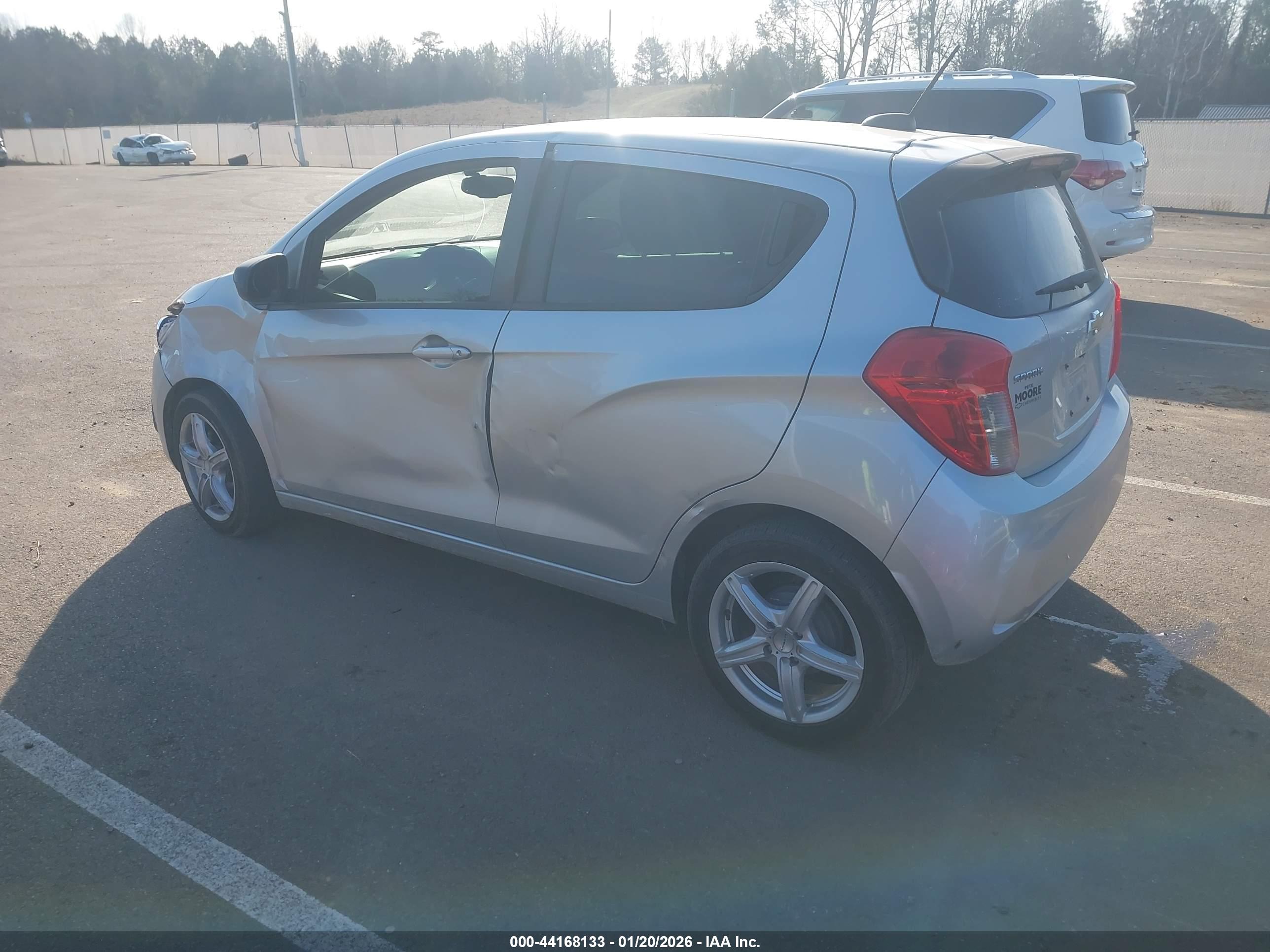 CHEVROLET SPARK image 3