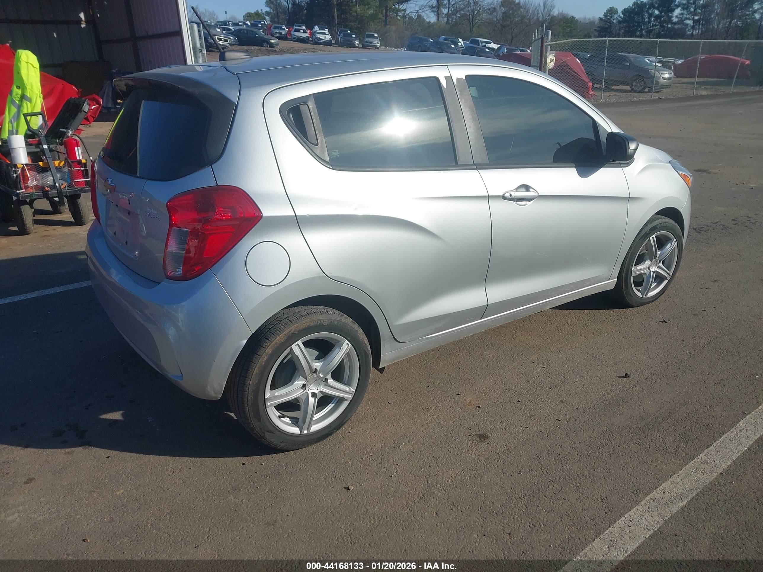 CHEVROLET SPARK image 4