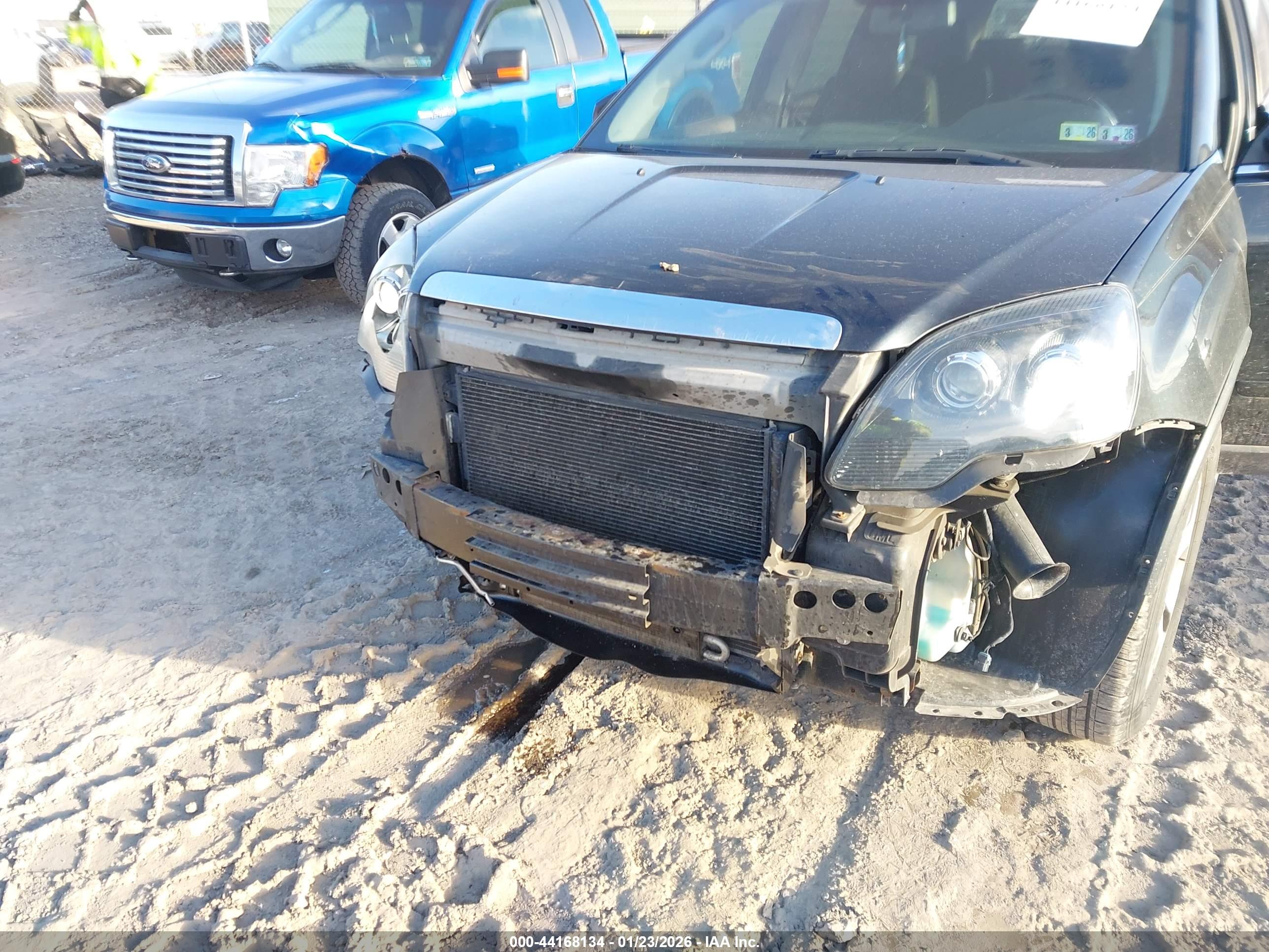 GMC ACADIA image 6
