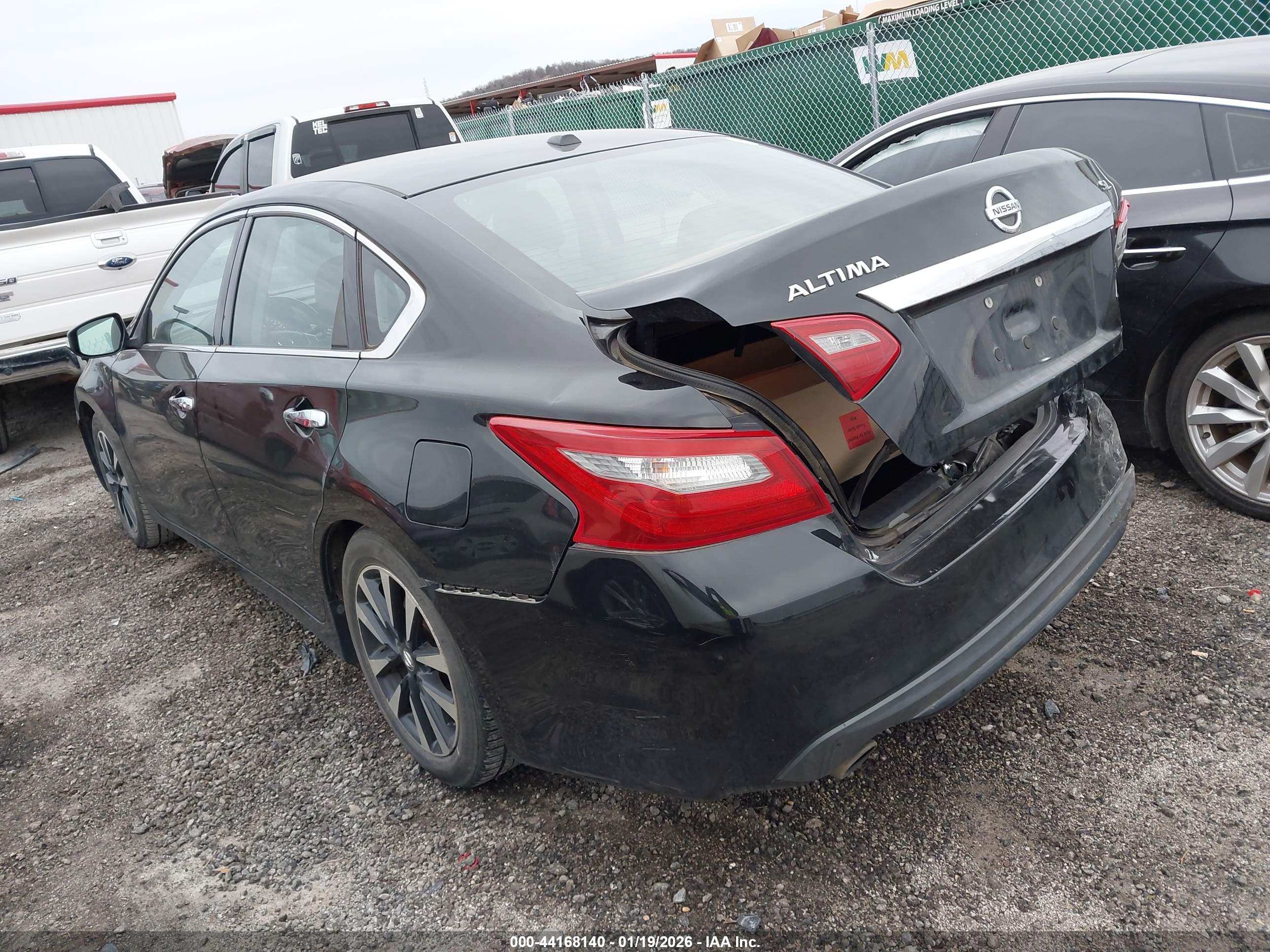 NISSAN ALTIMA image 3