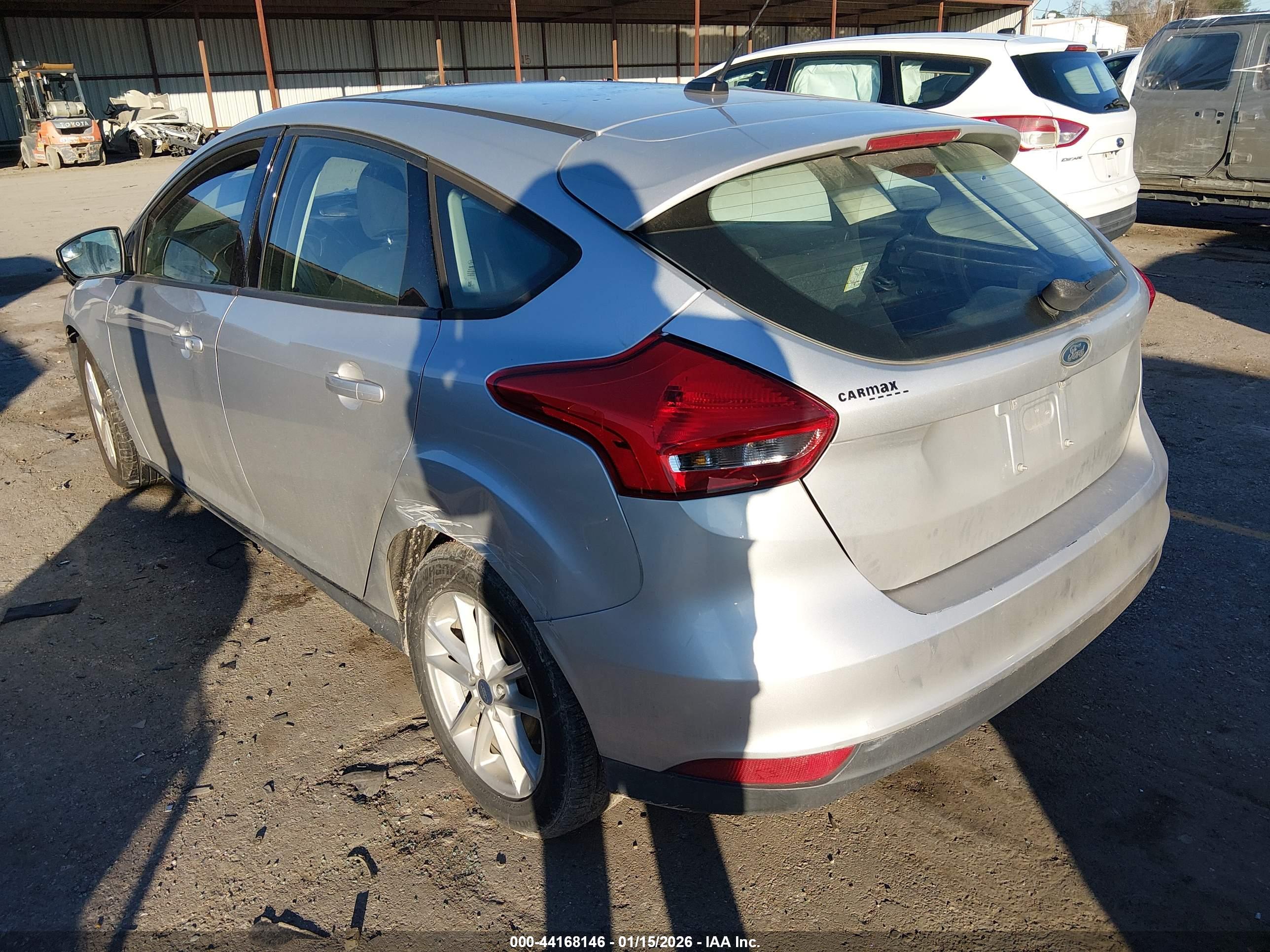 FORD FOCUS image 3