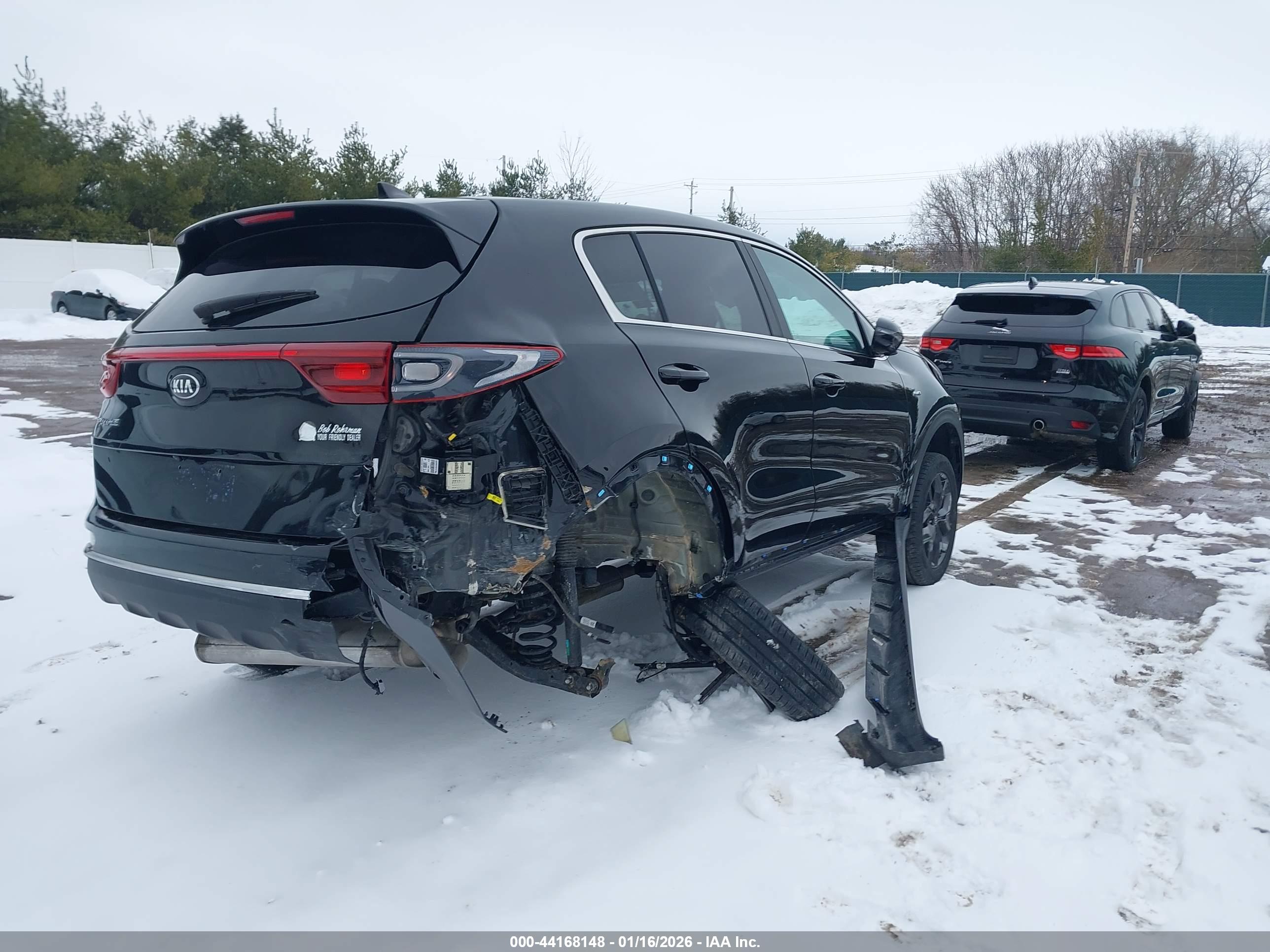 KIA SPORTAGE image 4