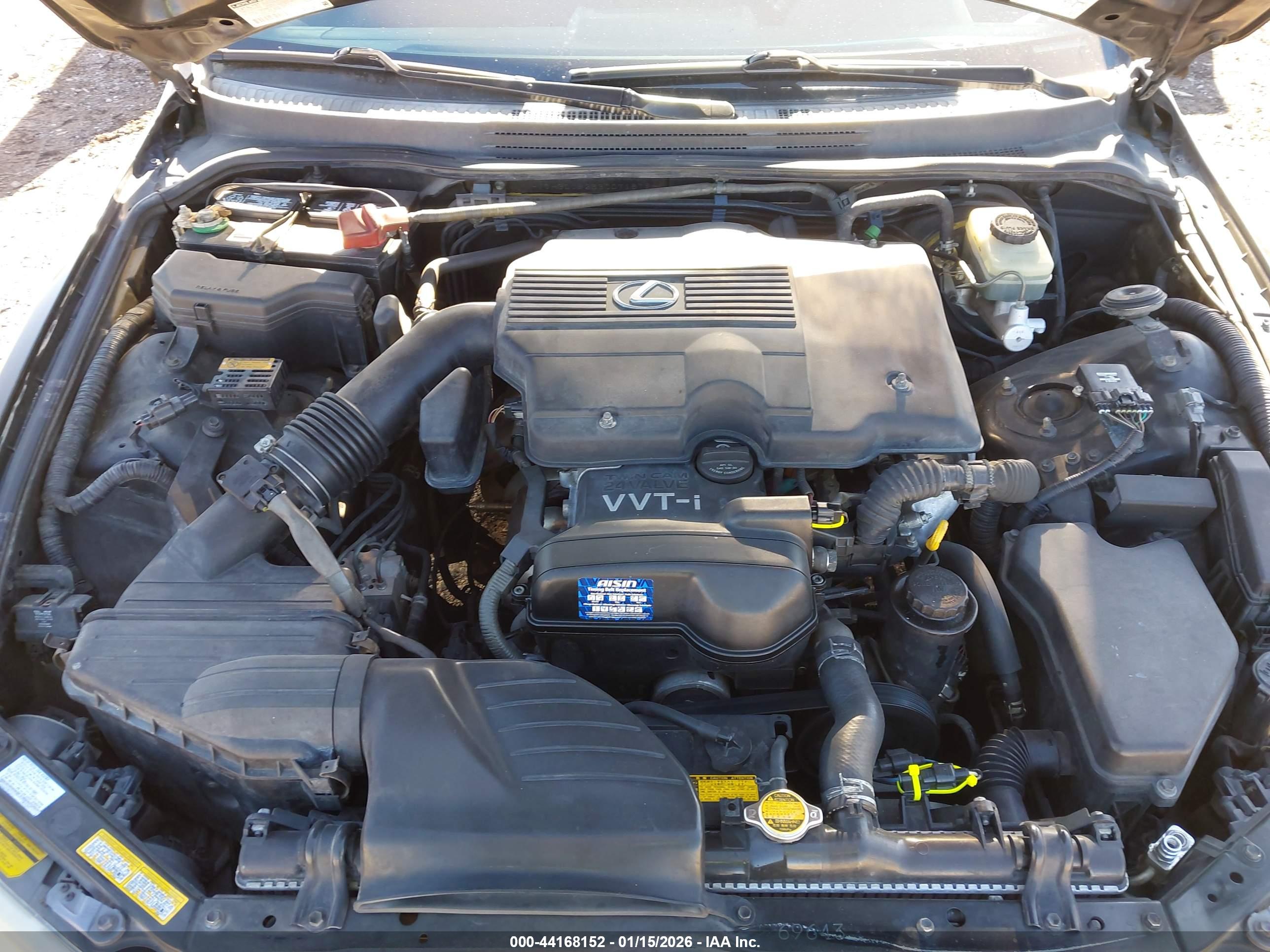 LEXUS IS image 10