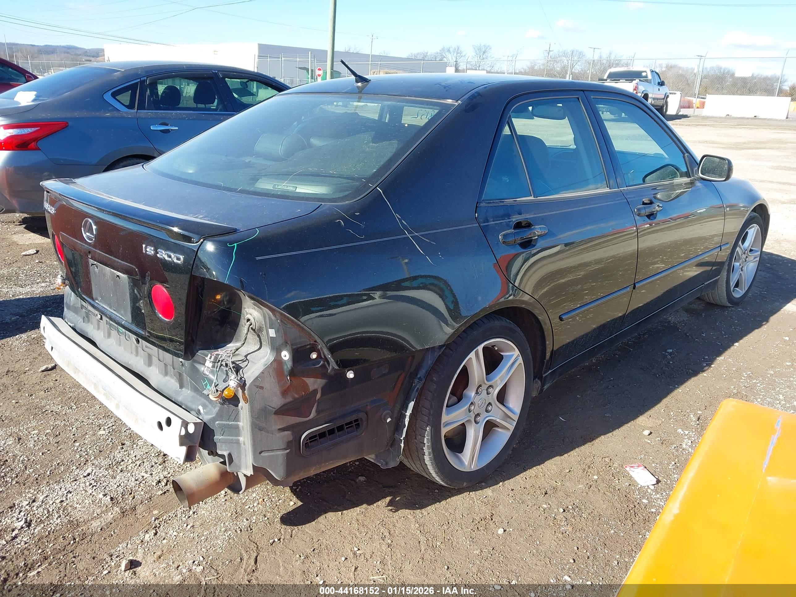 LEXUS IS image 4