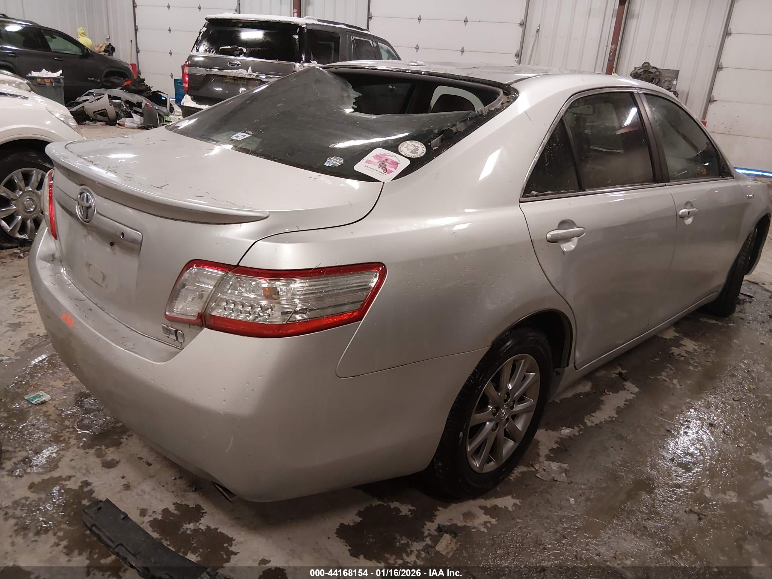 TOYOTA CAMRY image 4