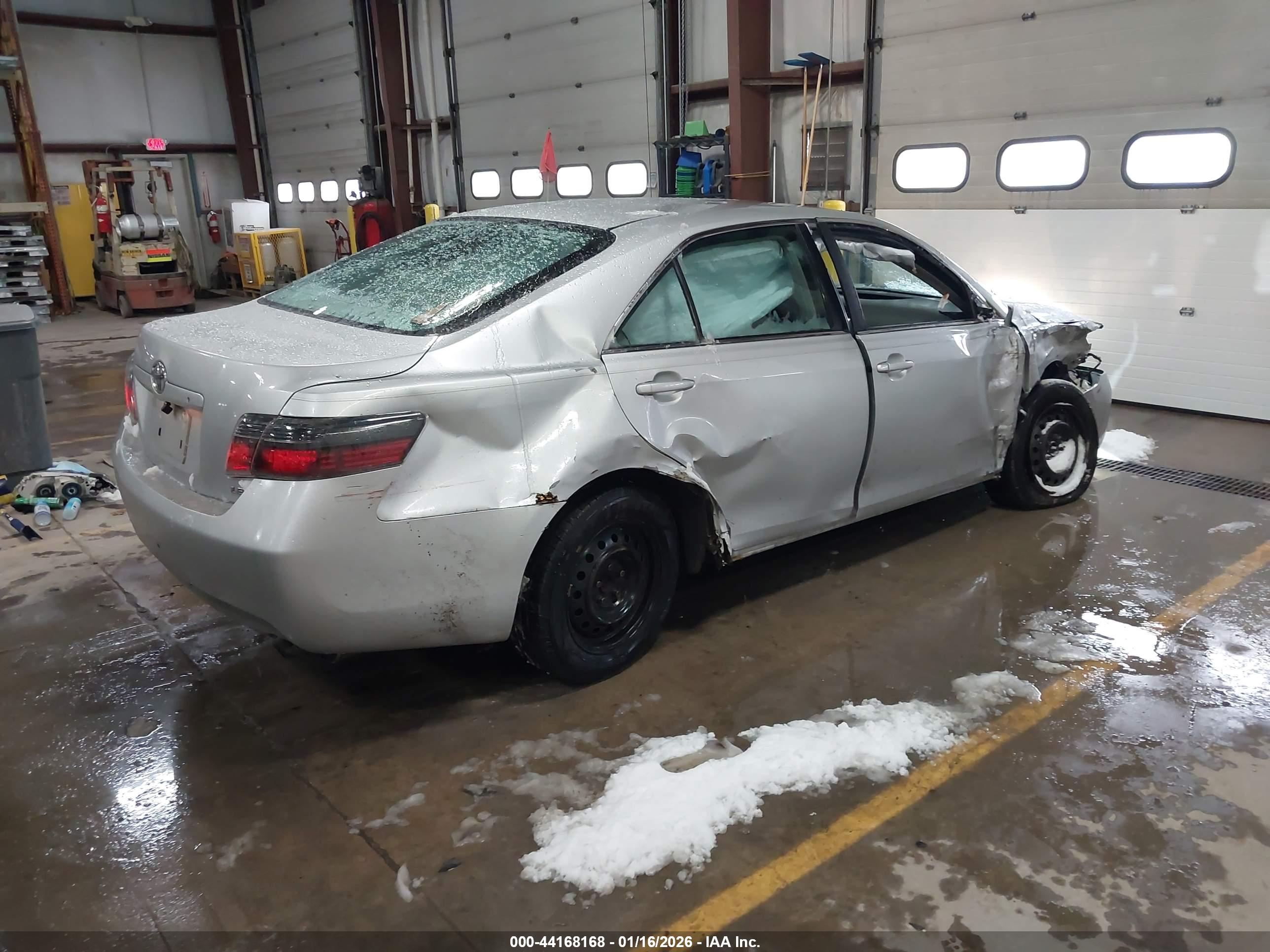 TOYOTA CAMRY image 4