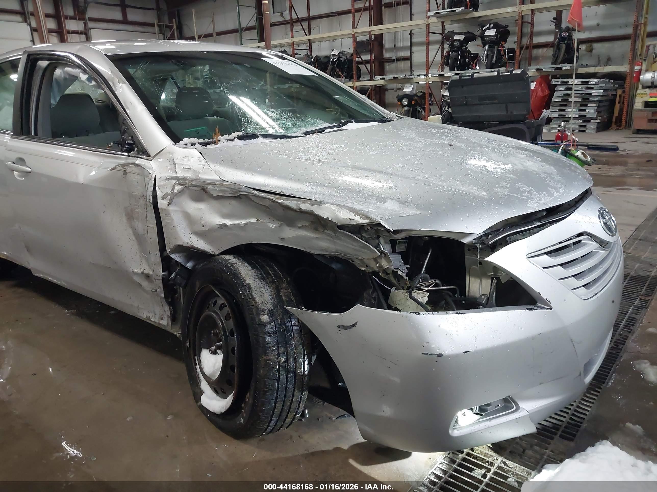 TOYOTA CAMRY image 6