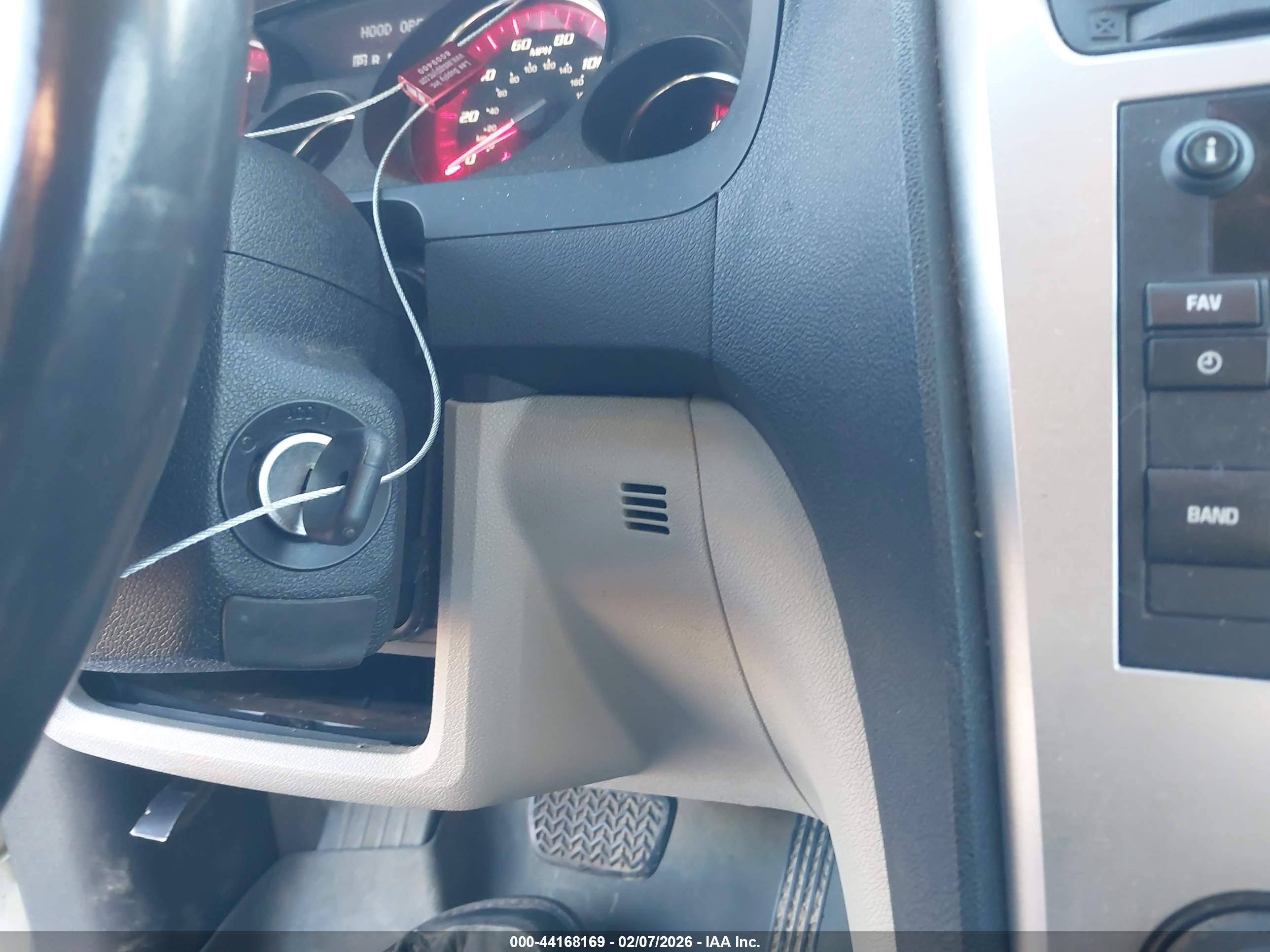 GMC ACADIA image 11