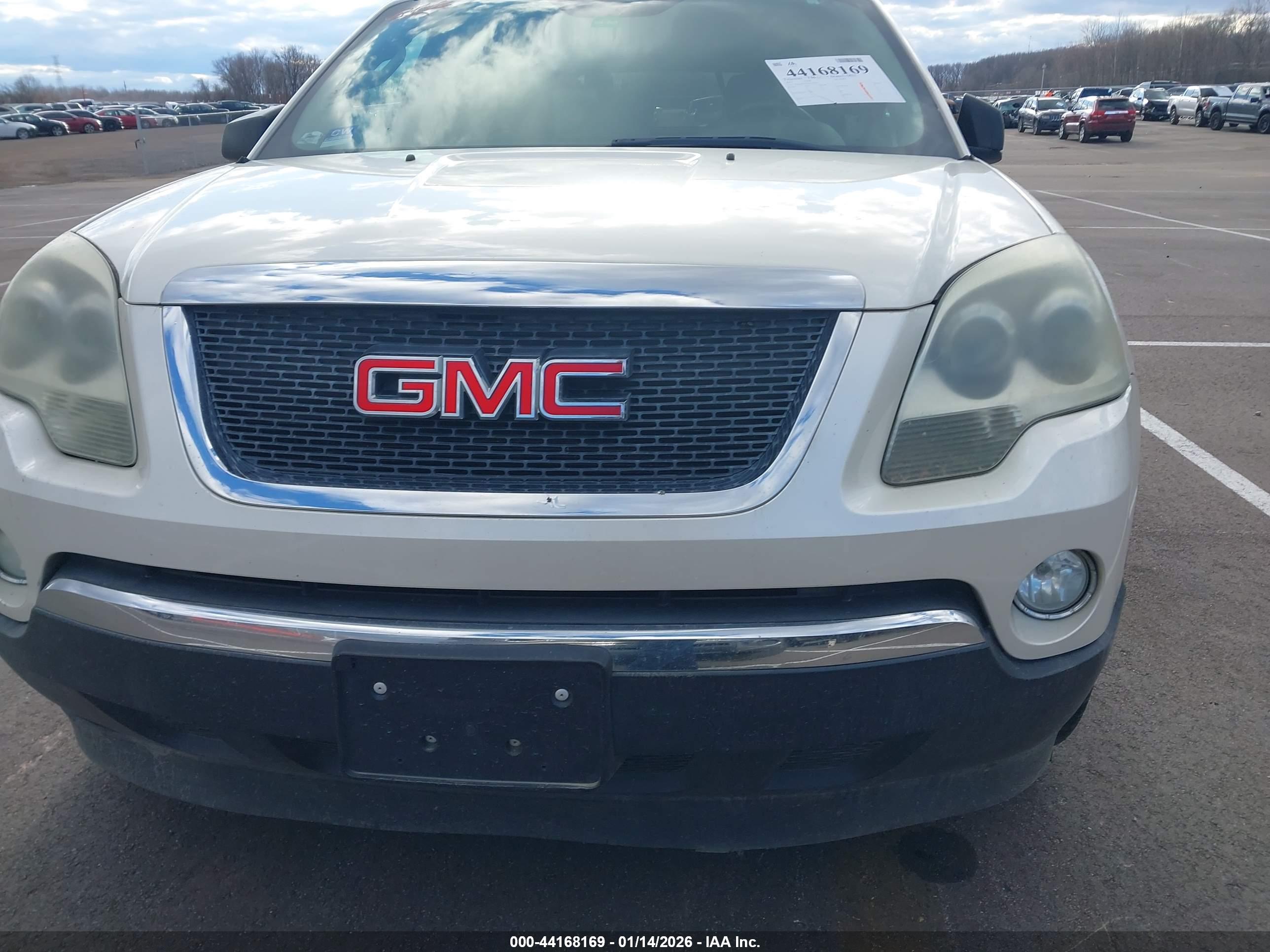GMC ACADIA image 6