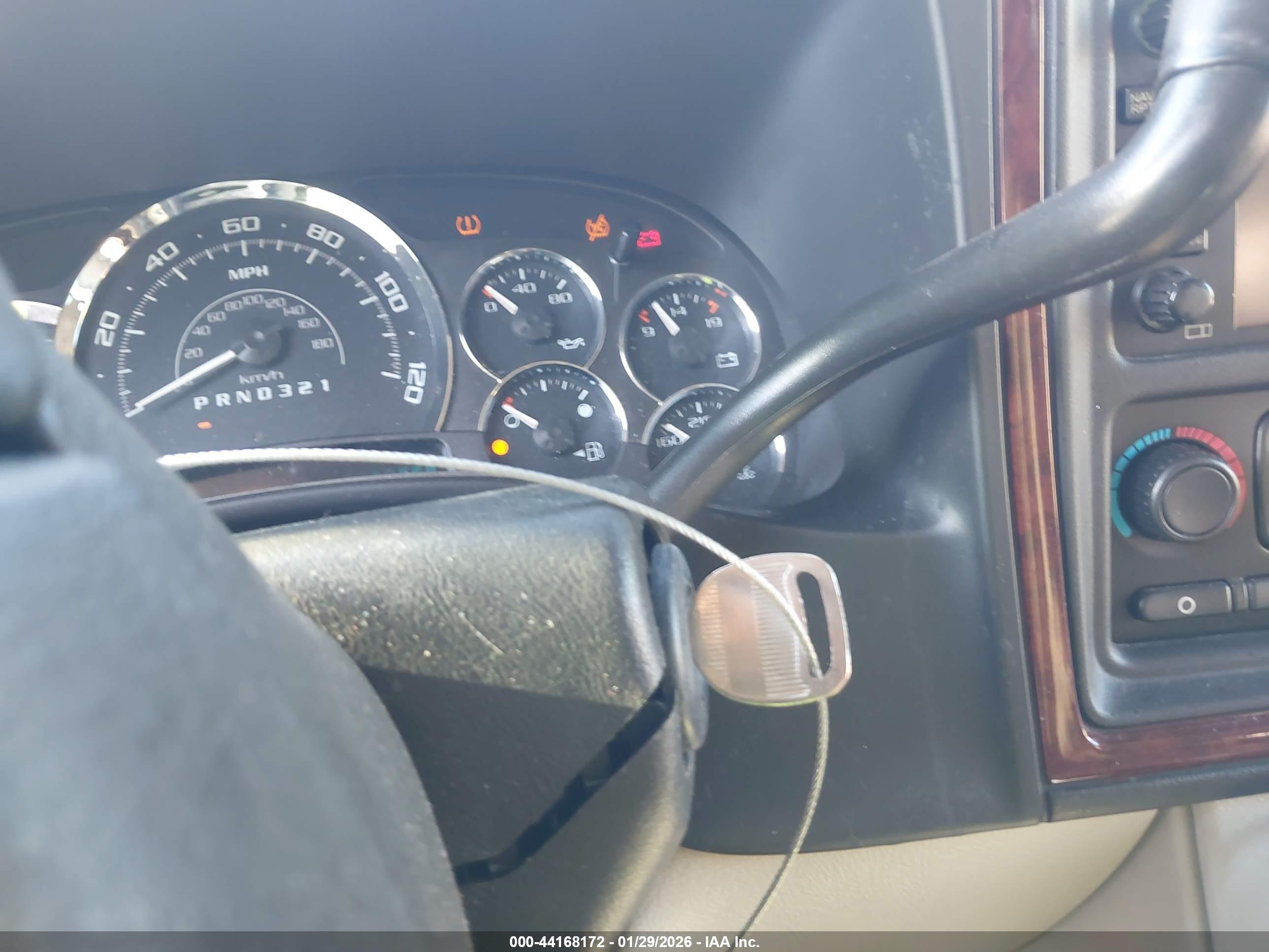 CADILLAC ESCALADE image 11