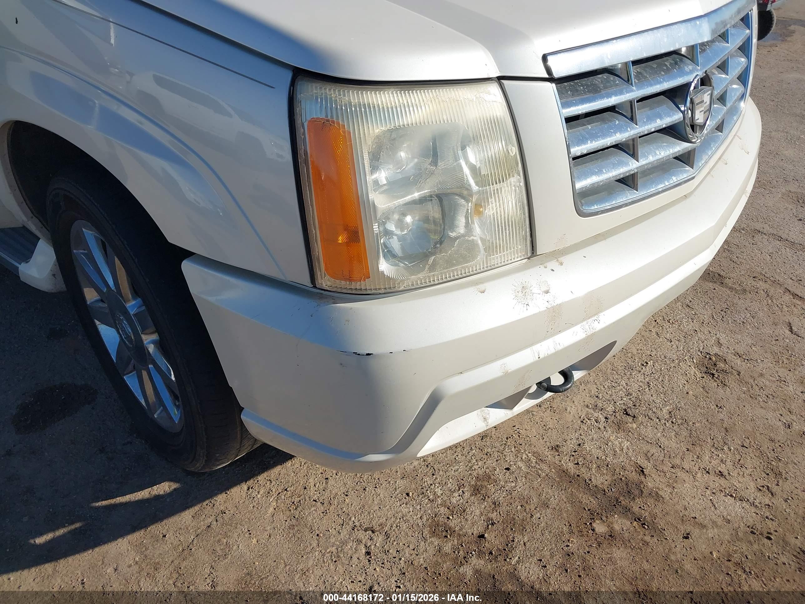 CADILLAC ESCALADE image 6