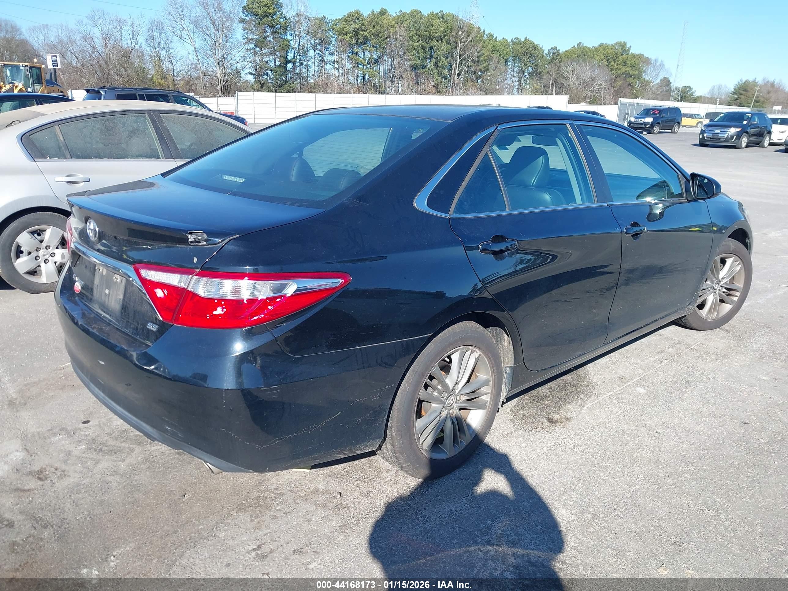 TOYOTA CAMRY image 4