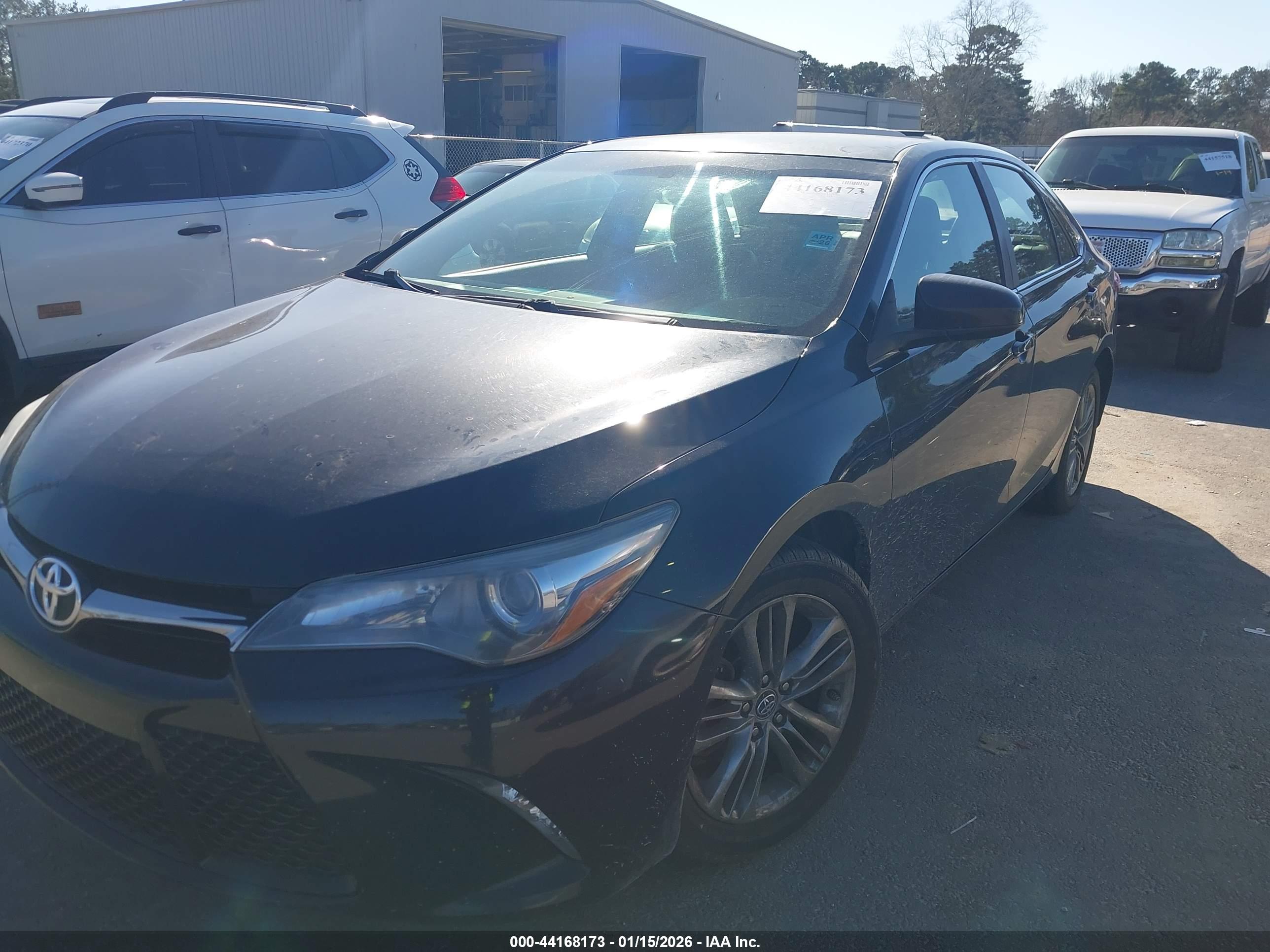 TOYOTA CAMRY image 6
