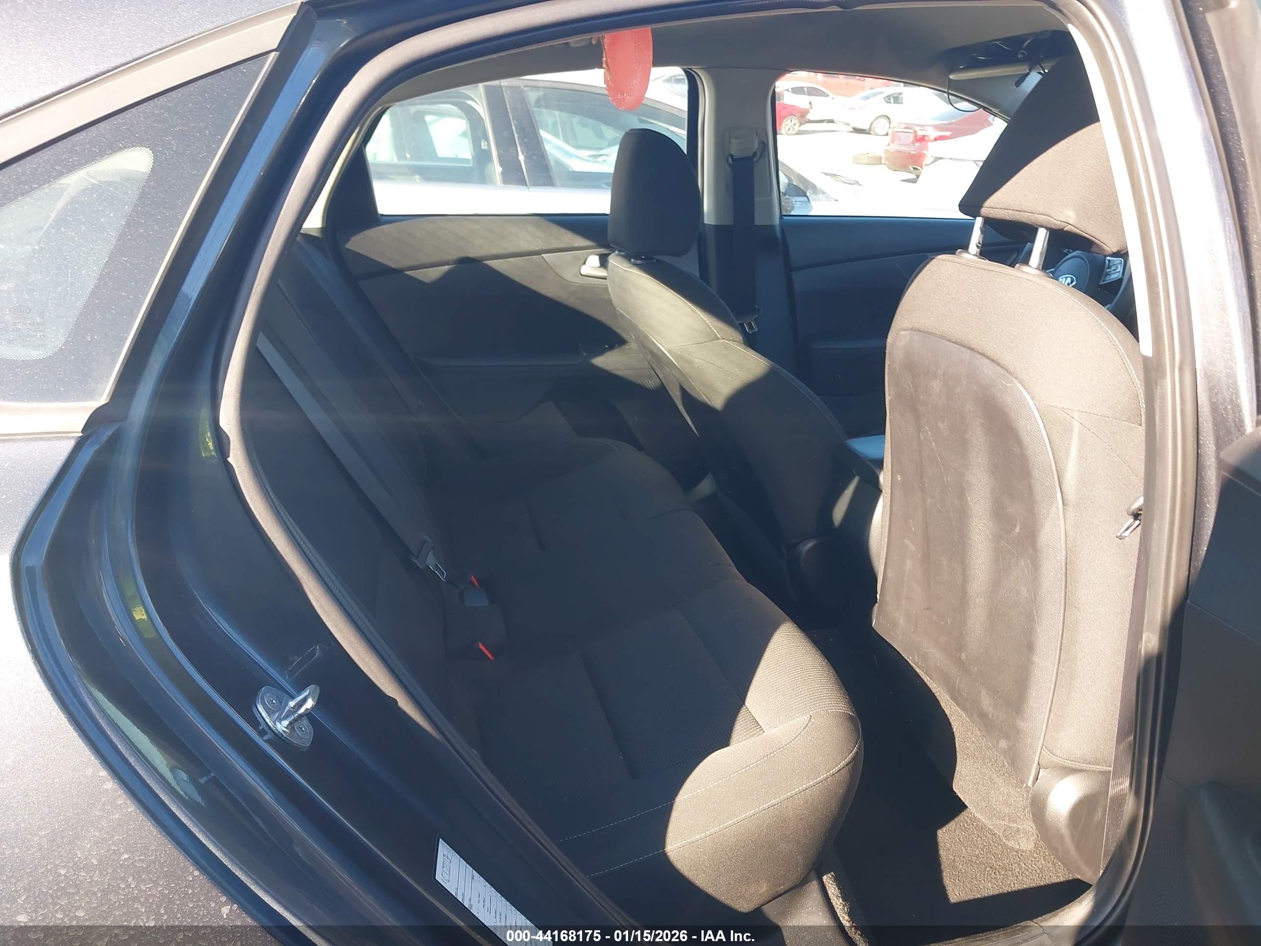 KIA FORTE image 8