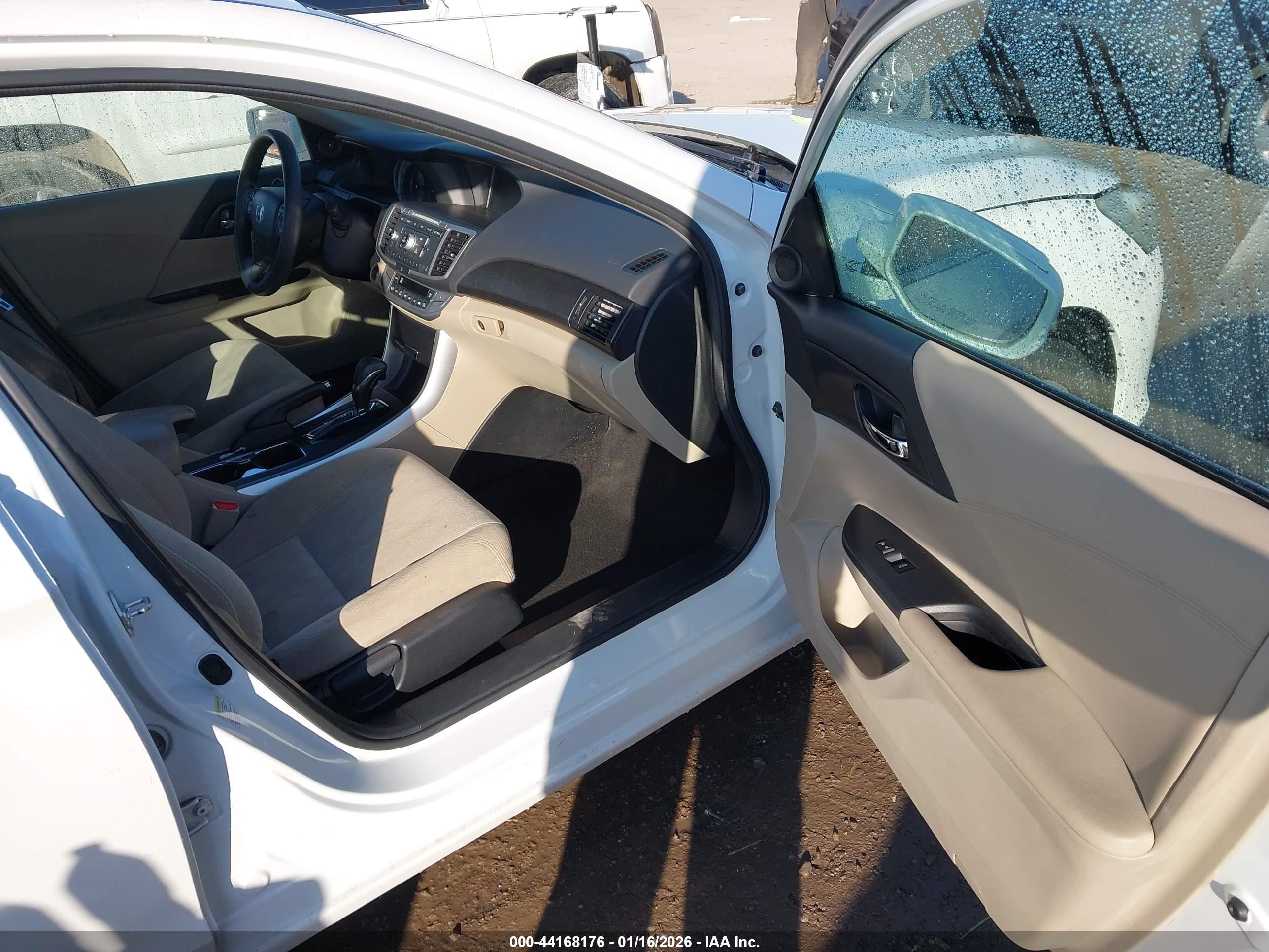 HONDA ACCORD image 5