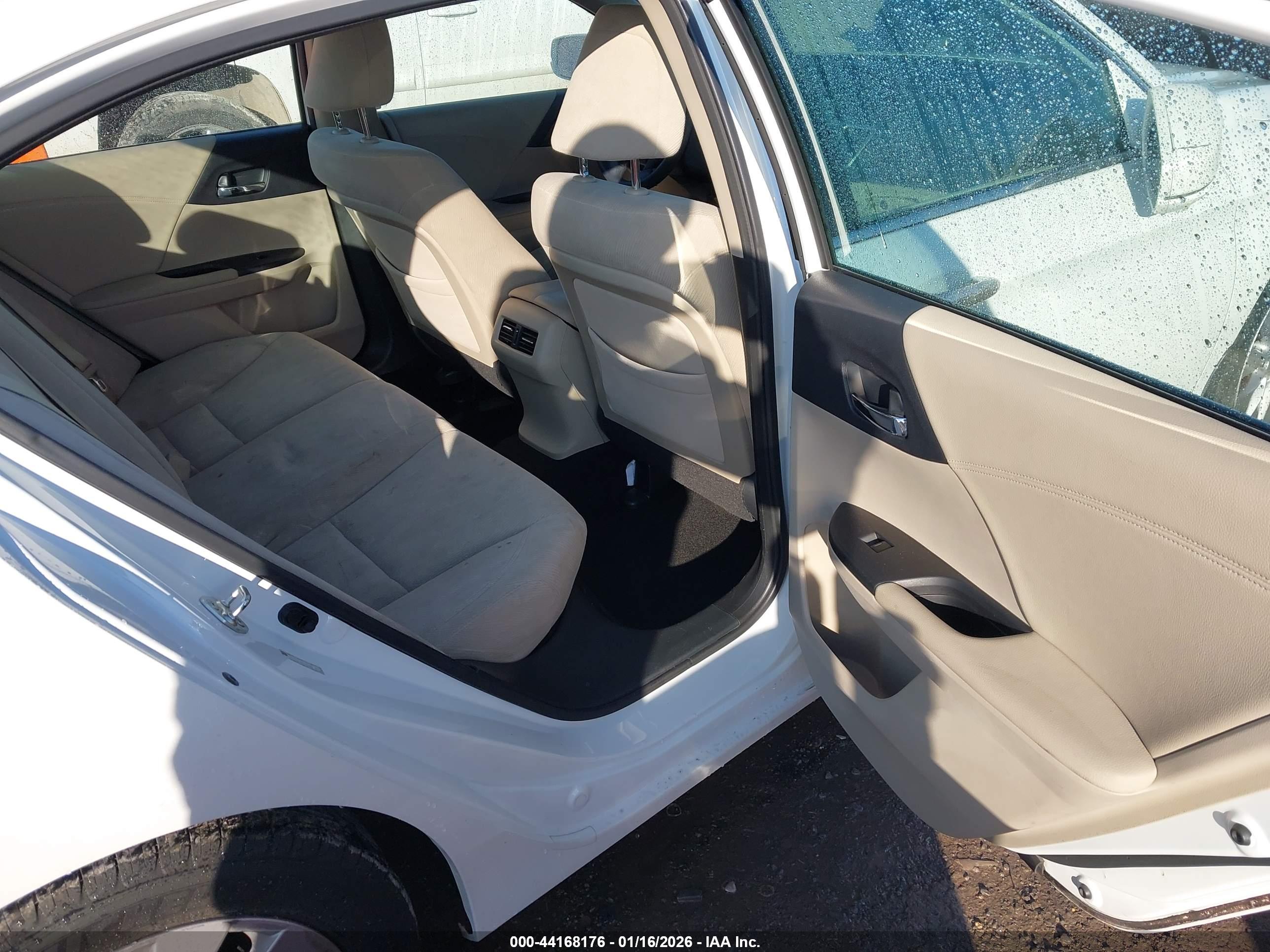 HONDA ACCORD image 8