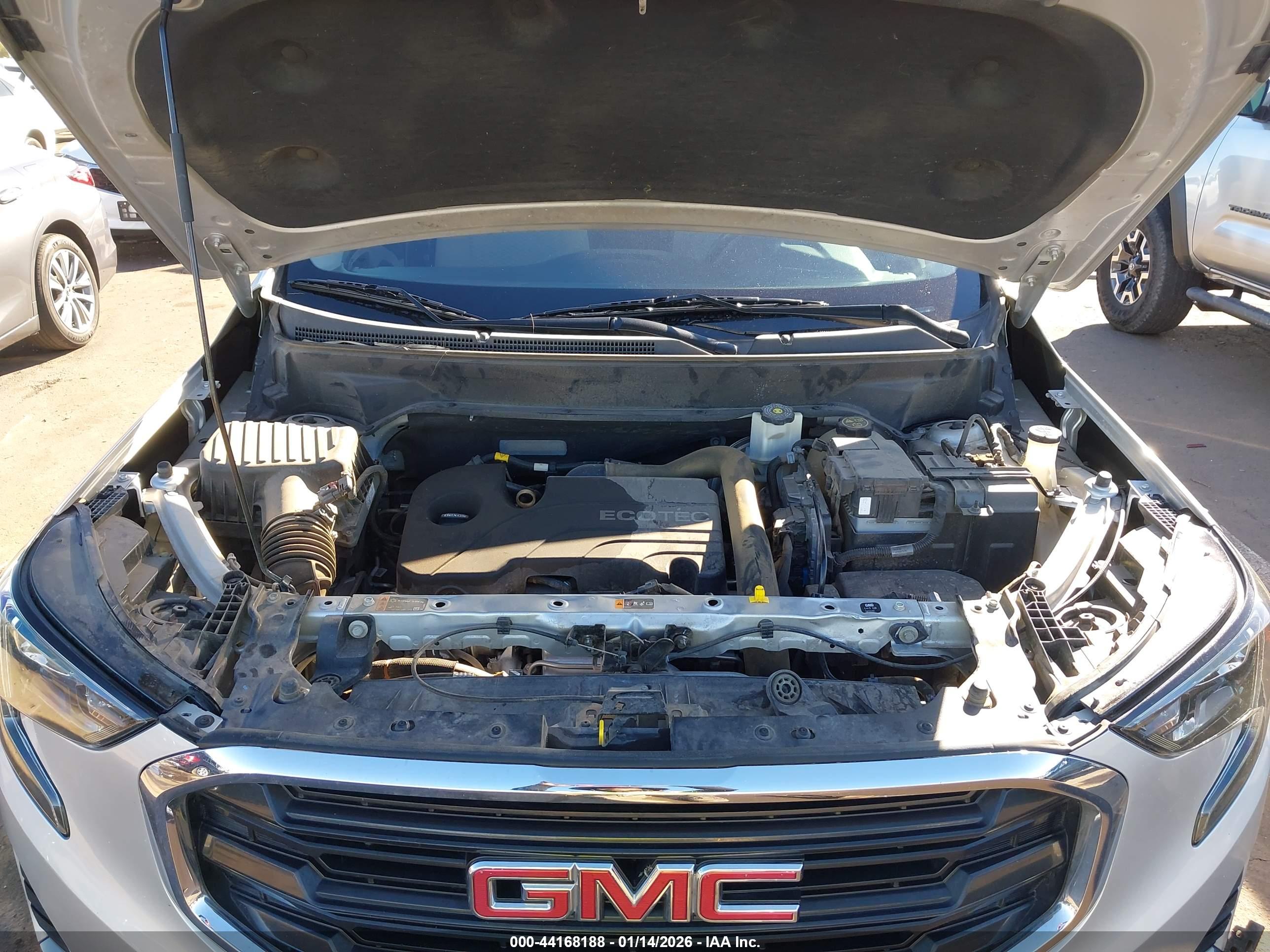 GMC TERRAIN image 10