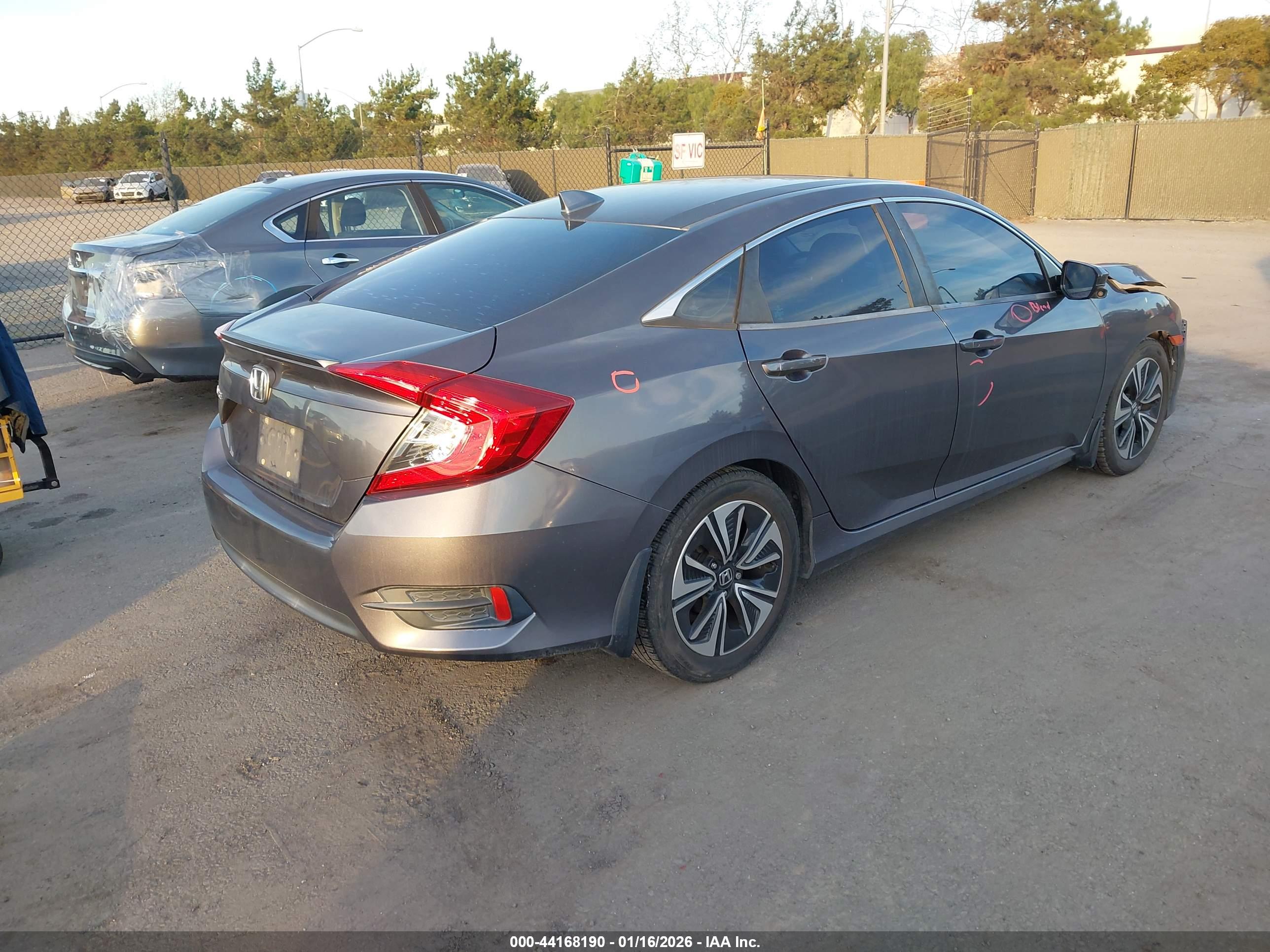 HONDA CIVIC image 4