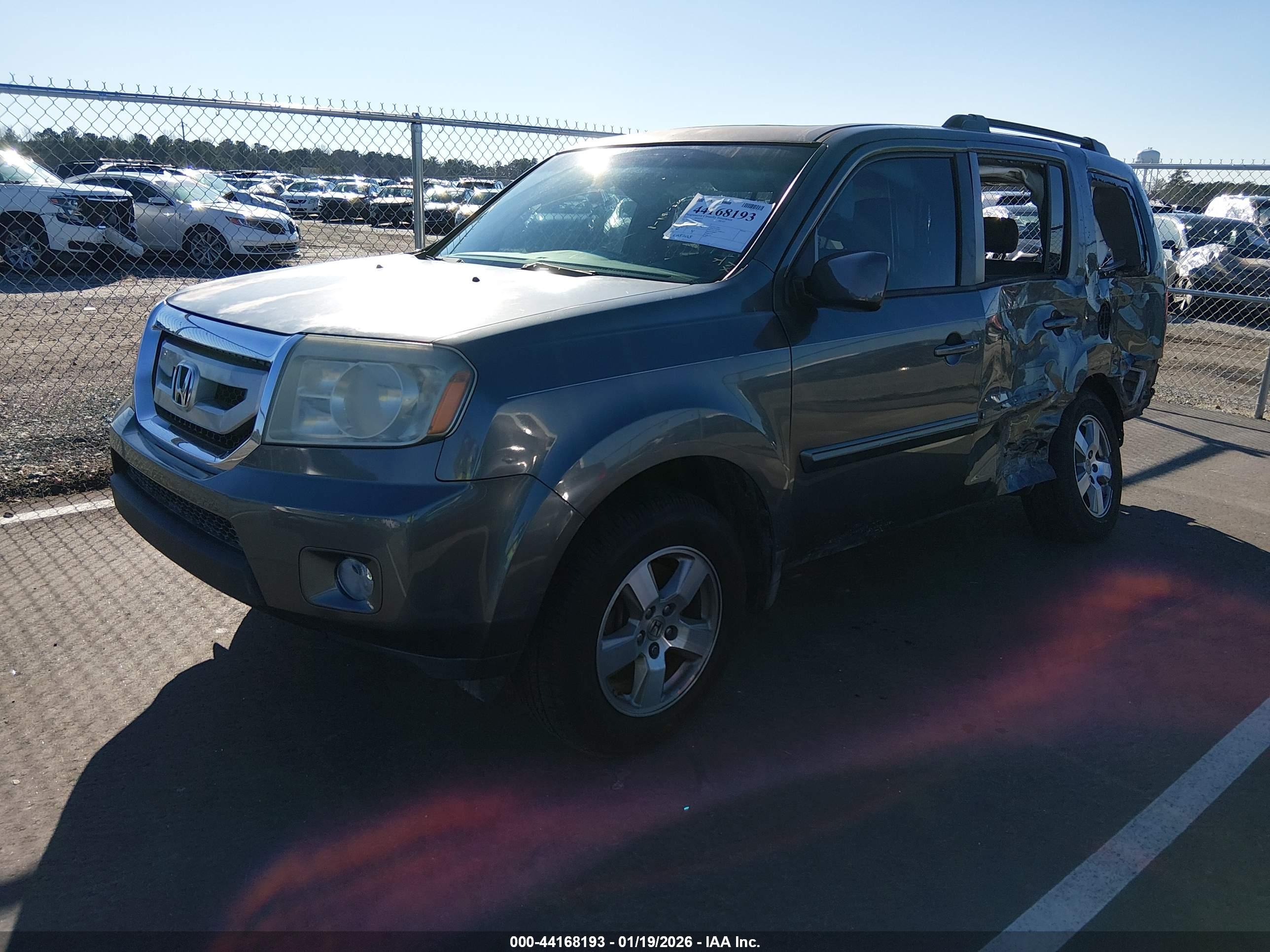 HONDA PILOT image 2