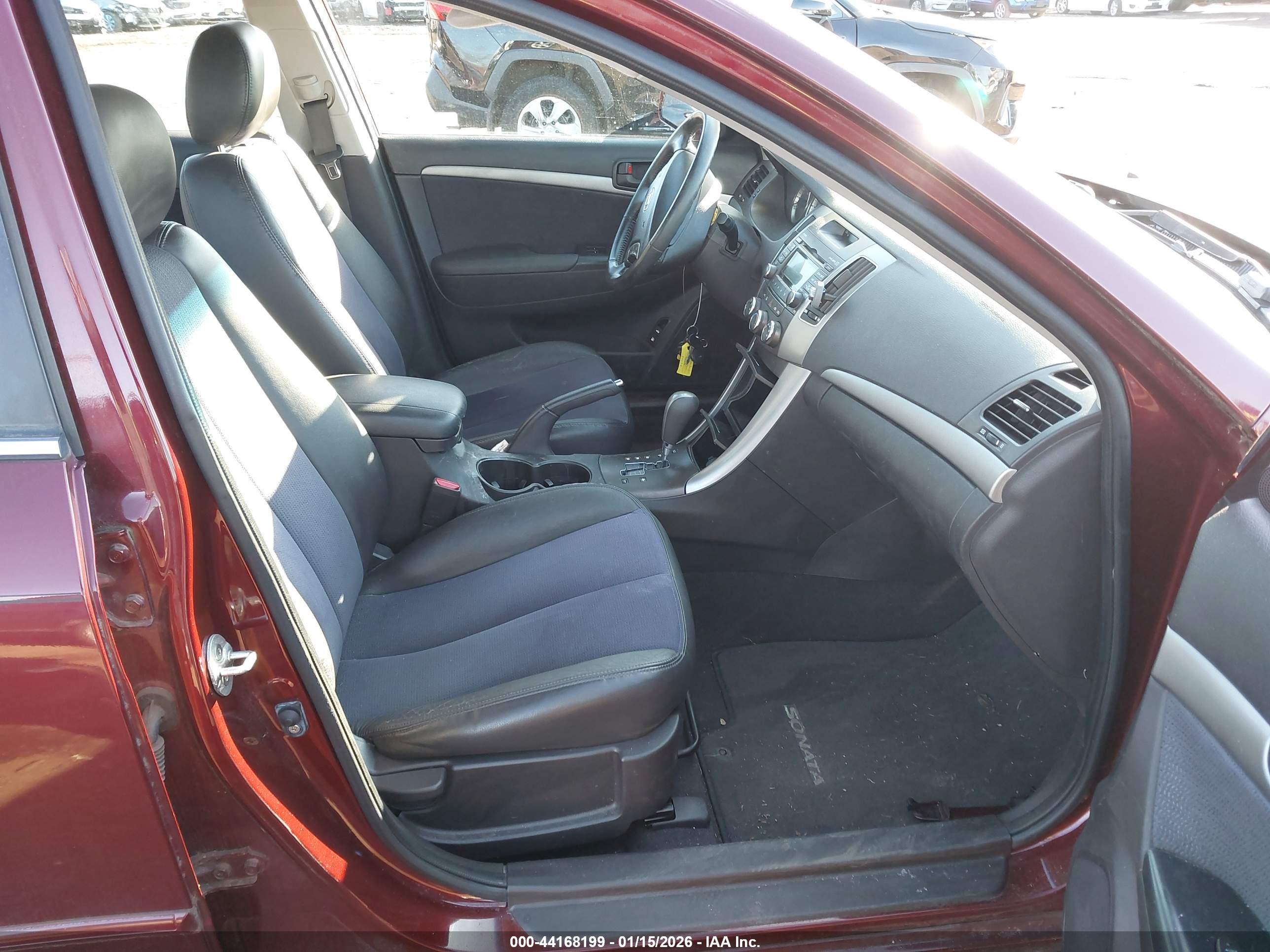 HYUNDAI SONATA image 5