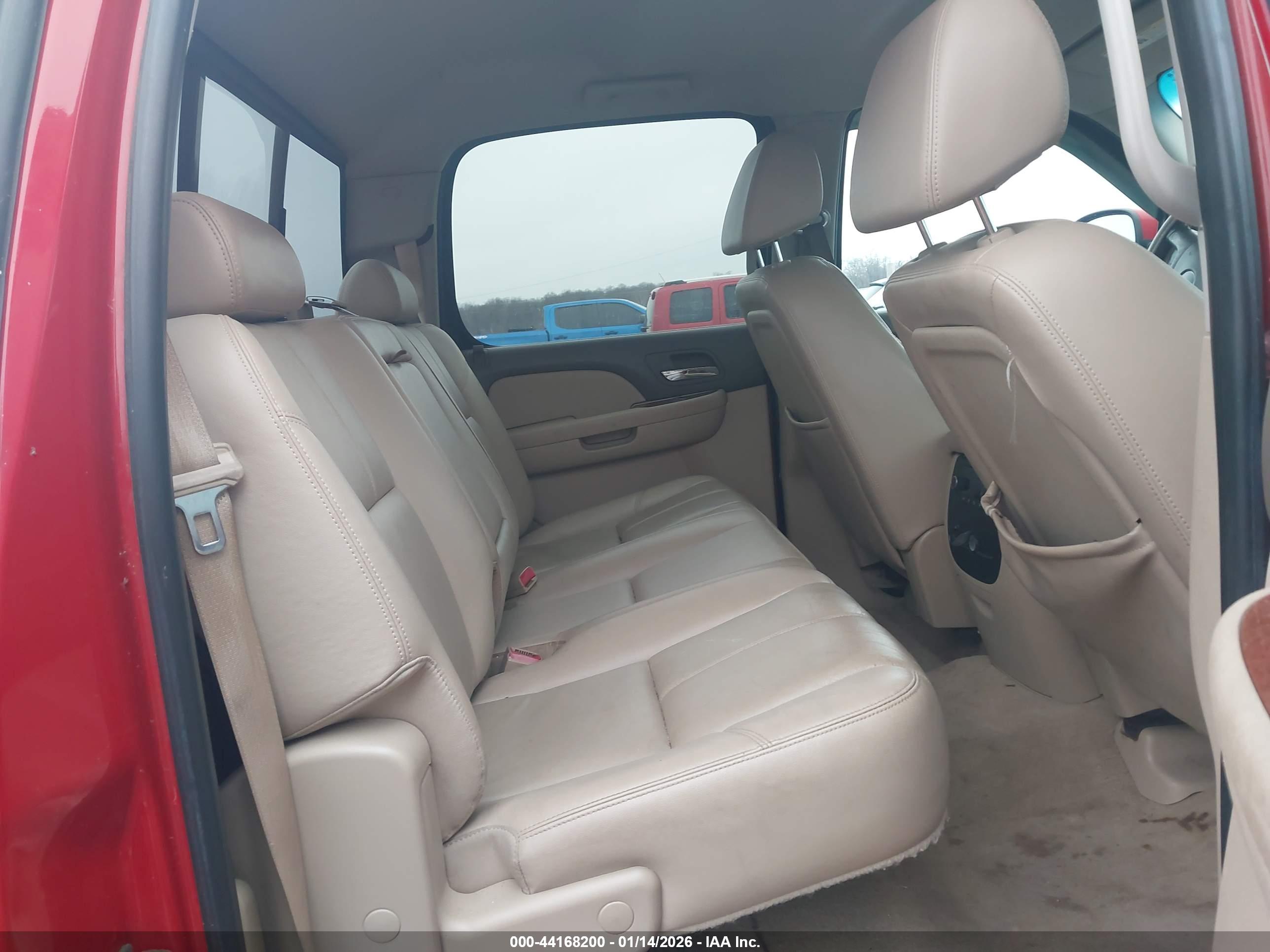 GMC SIERRA image 8