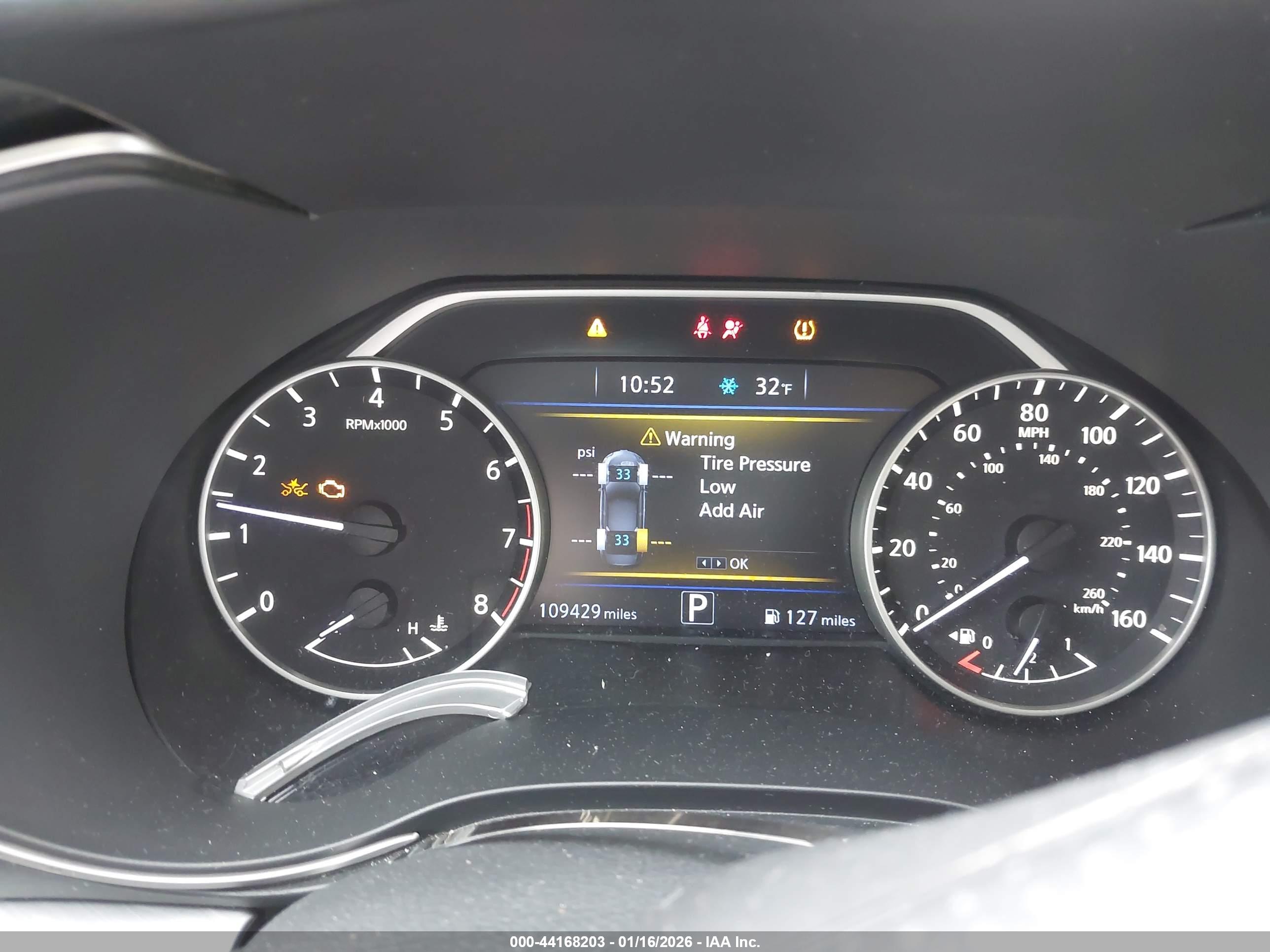 NISSAN MAXIMA image 7