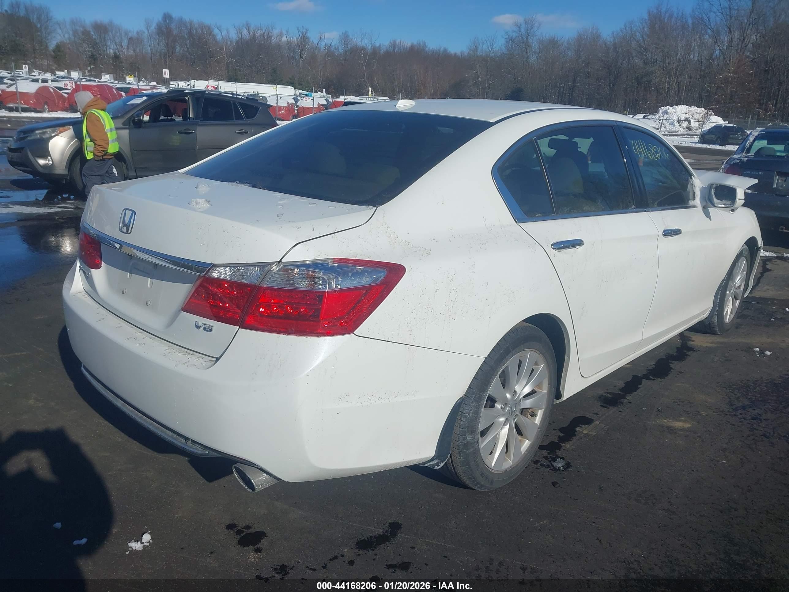 HONDA ACCORD image 4
