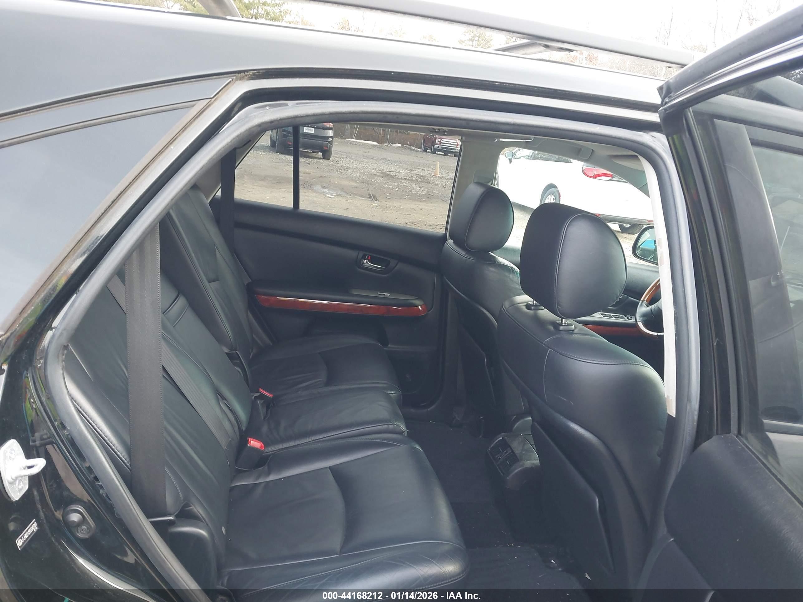 LEXUS RX image 8
