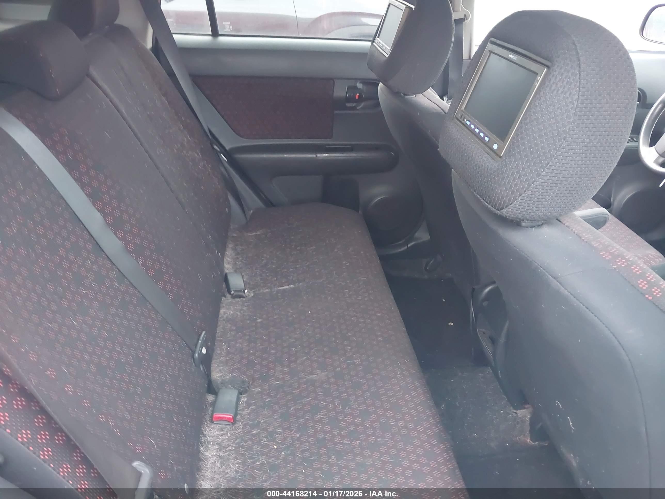 SCION XB image 8