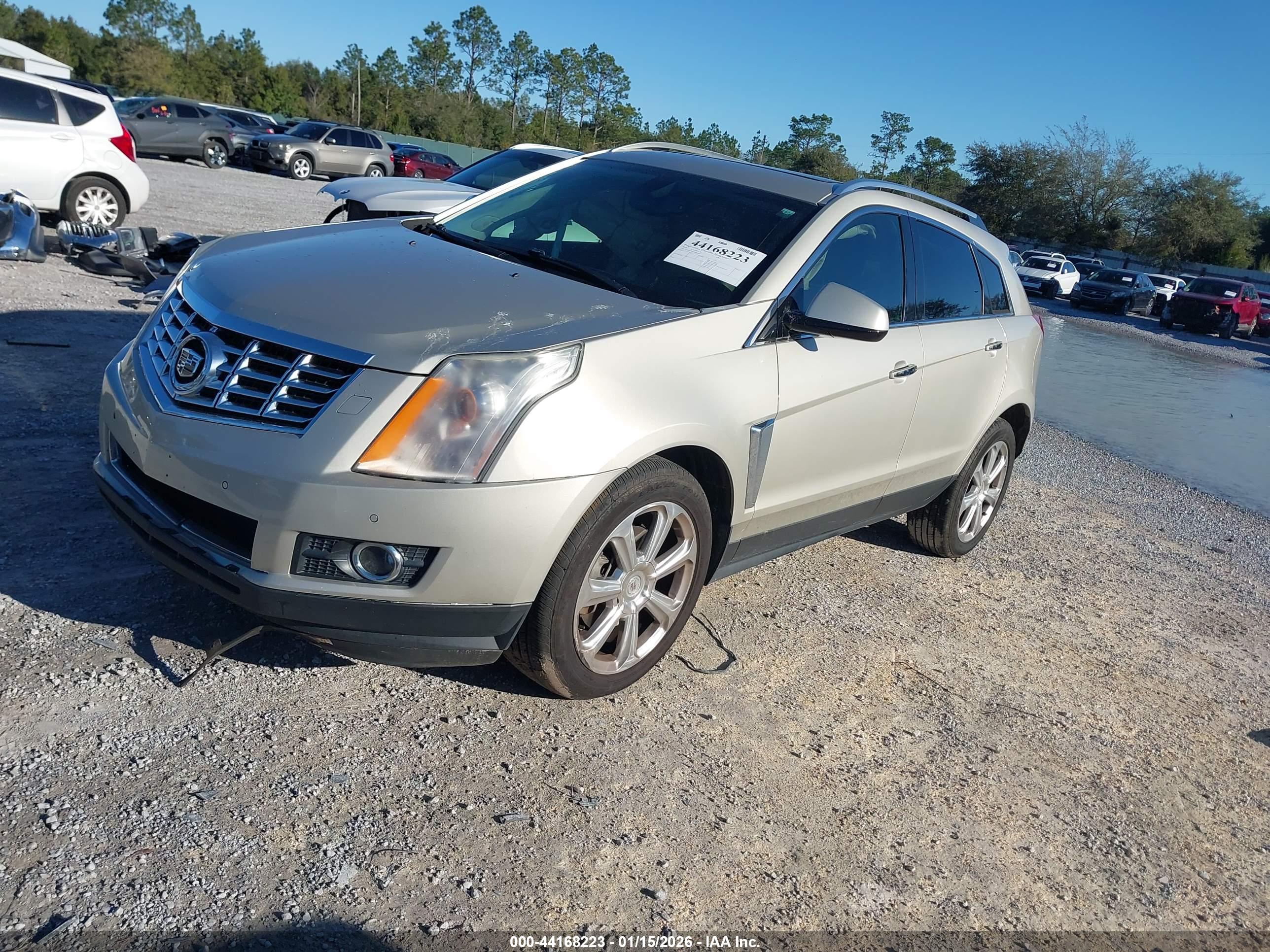 CADILLAC SRX image 2
