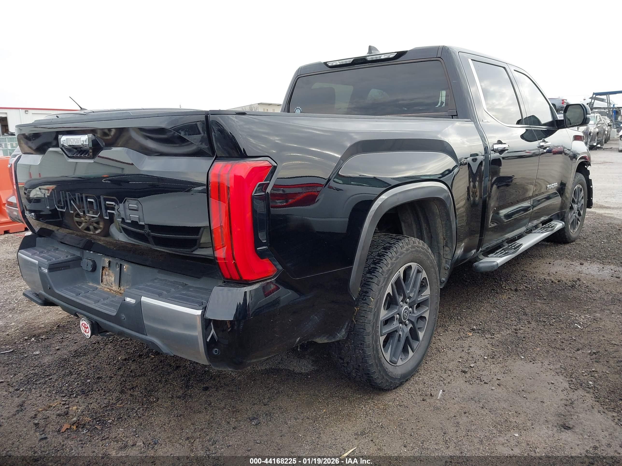 TOYOTA TUNDRA image 4