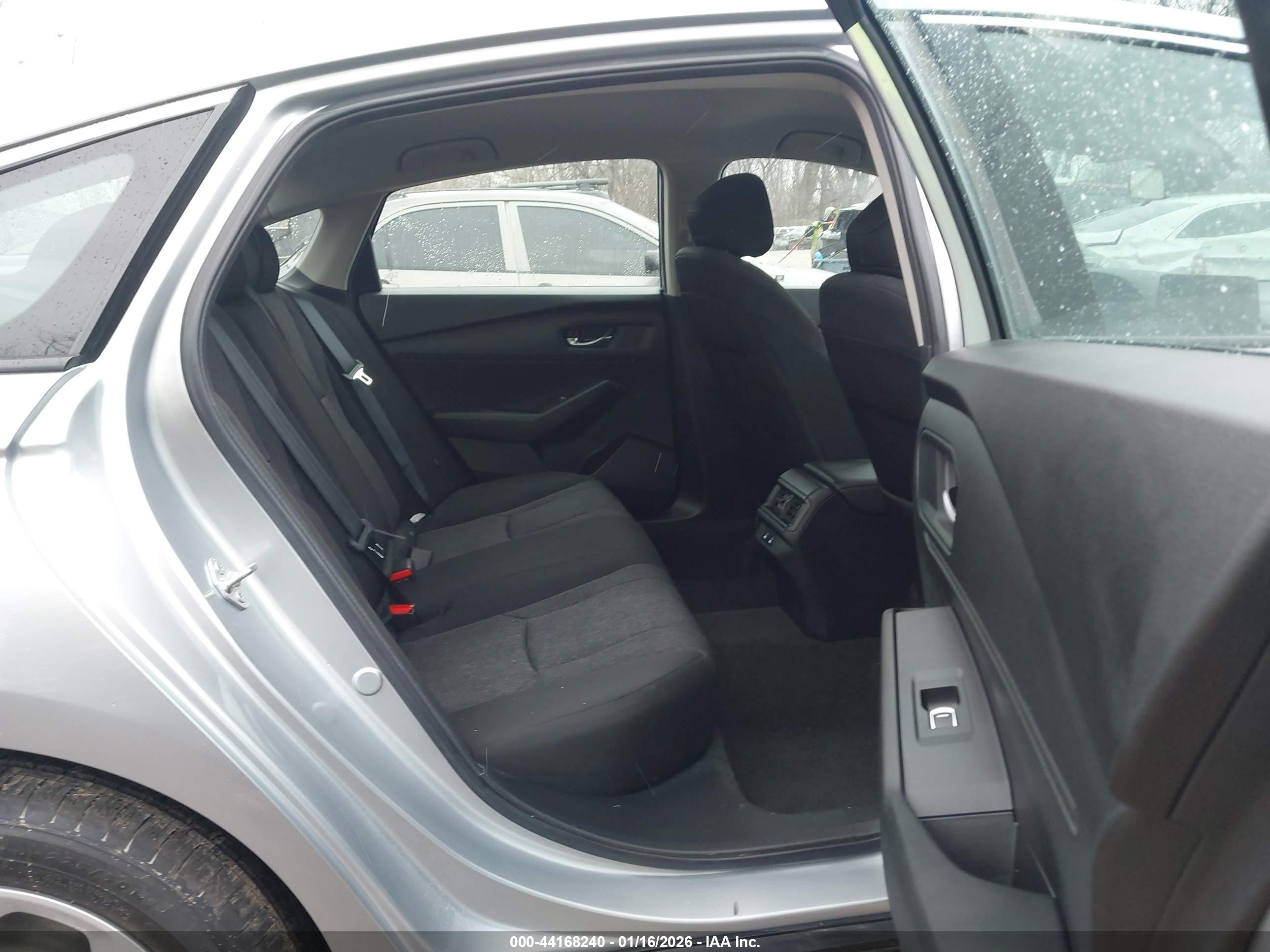 HONDA ACCORD image 8