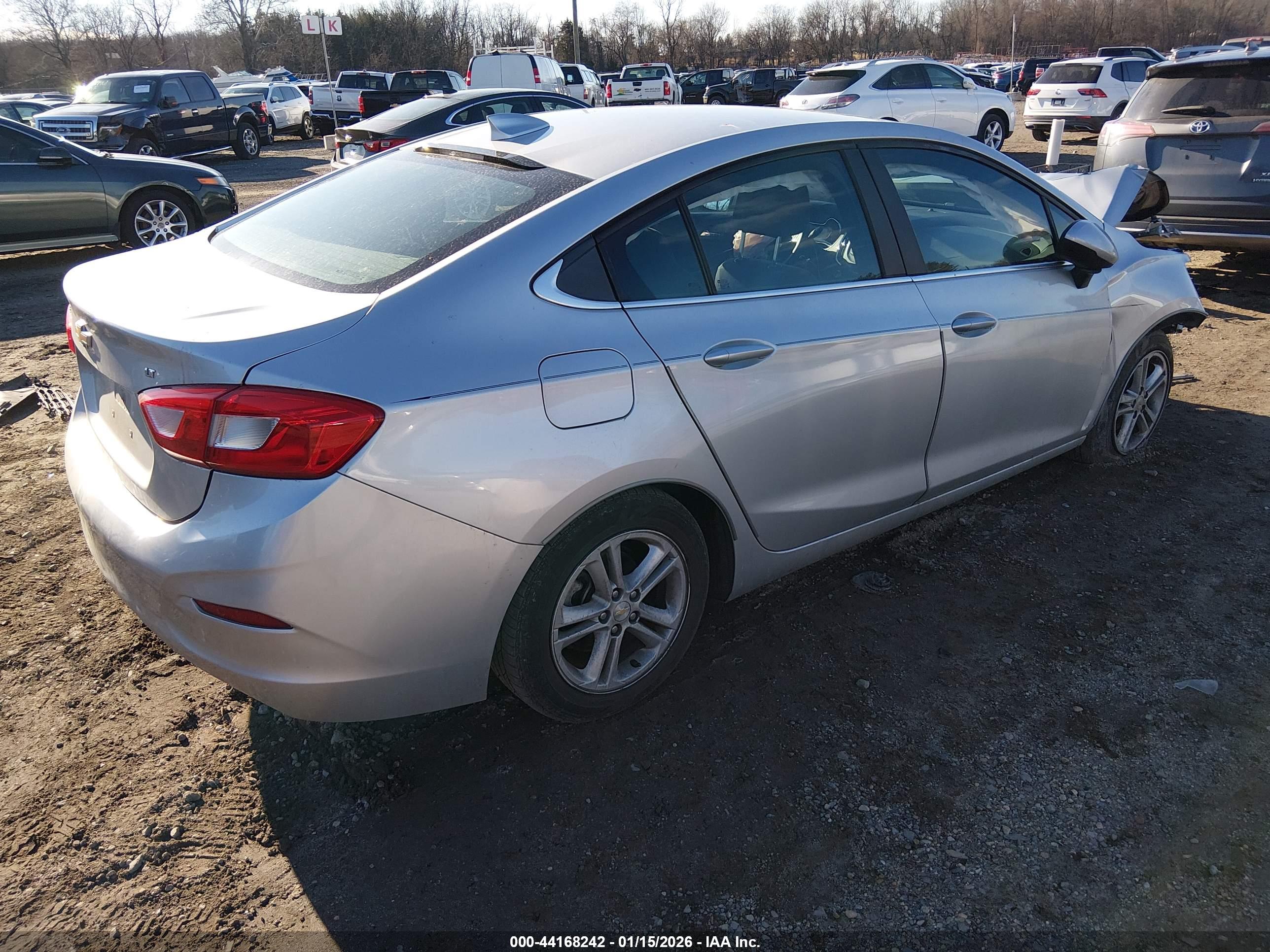 CHEVROLET CRUZE image 4
