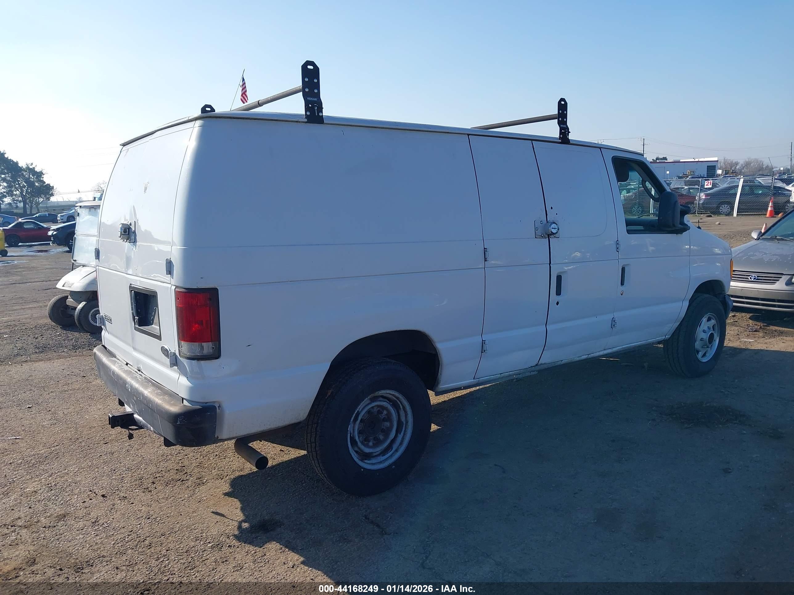 FORD E-250 image 4