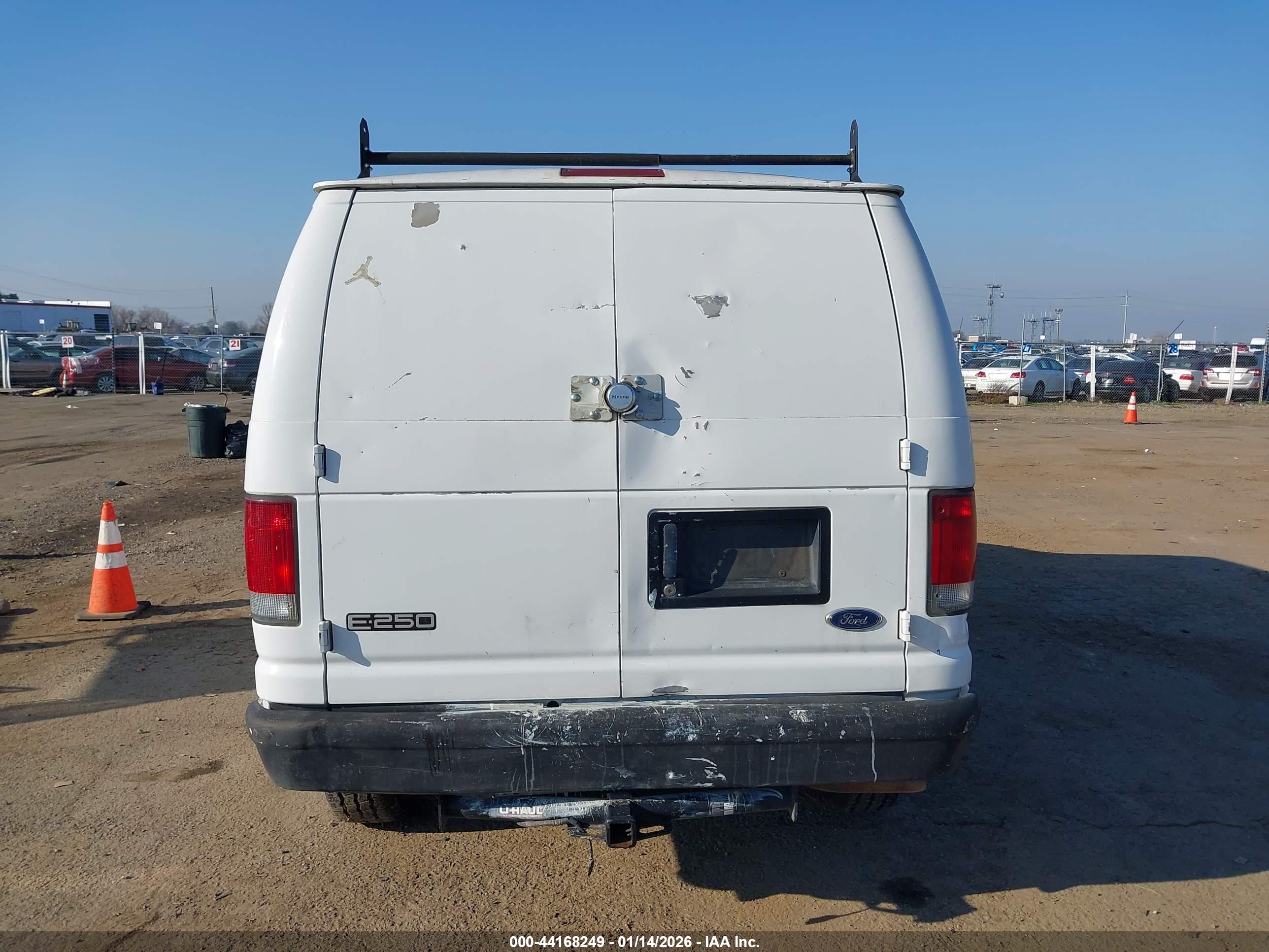 FORD E-250 image 6