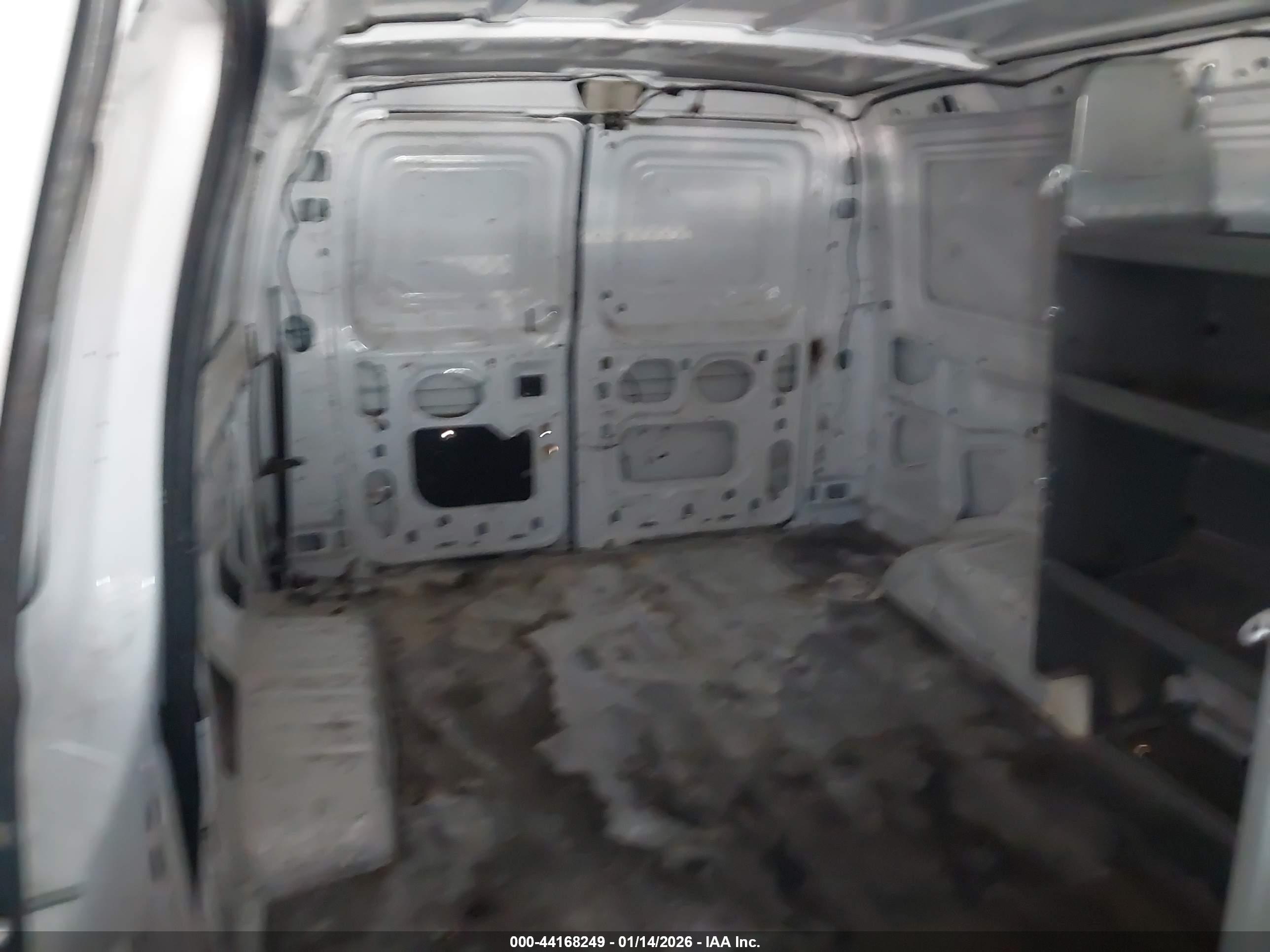FORD E-250 image 8