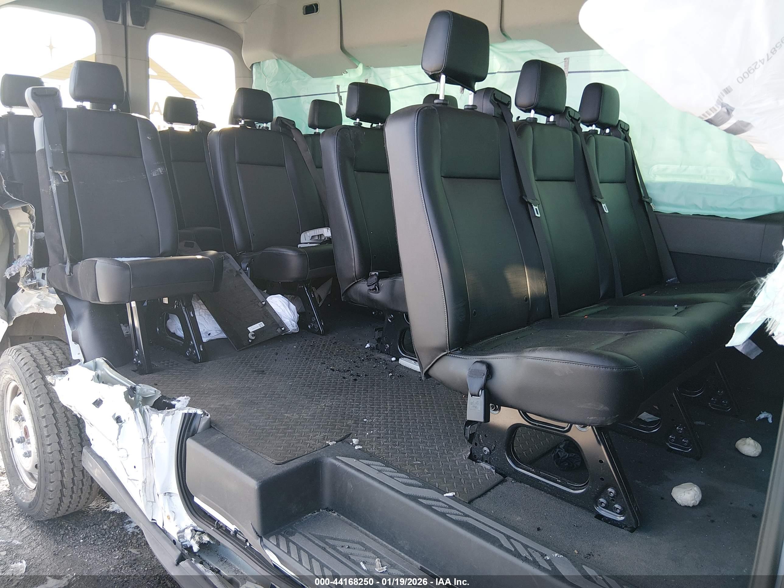 FORD TRANSIT-350 image 8