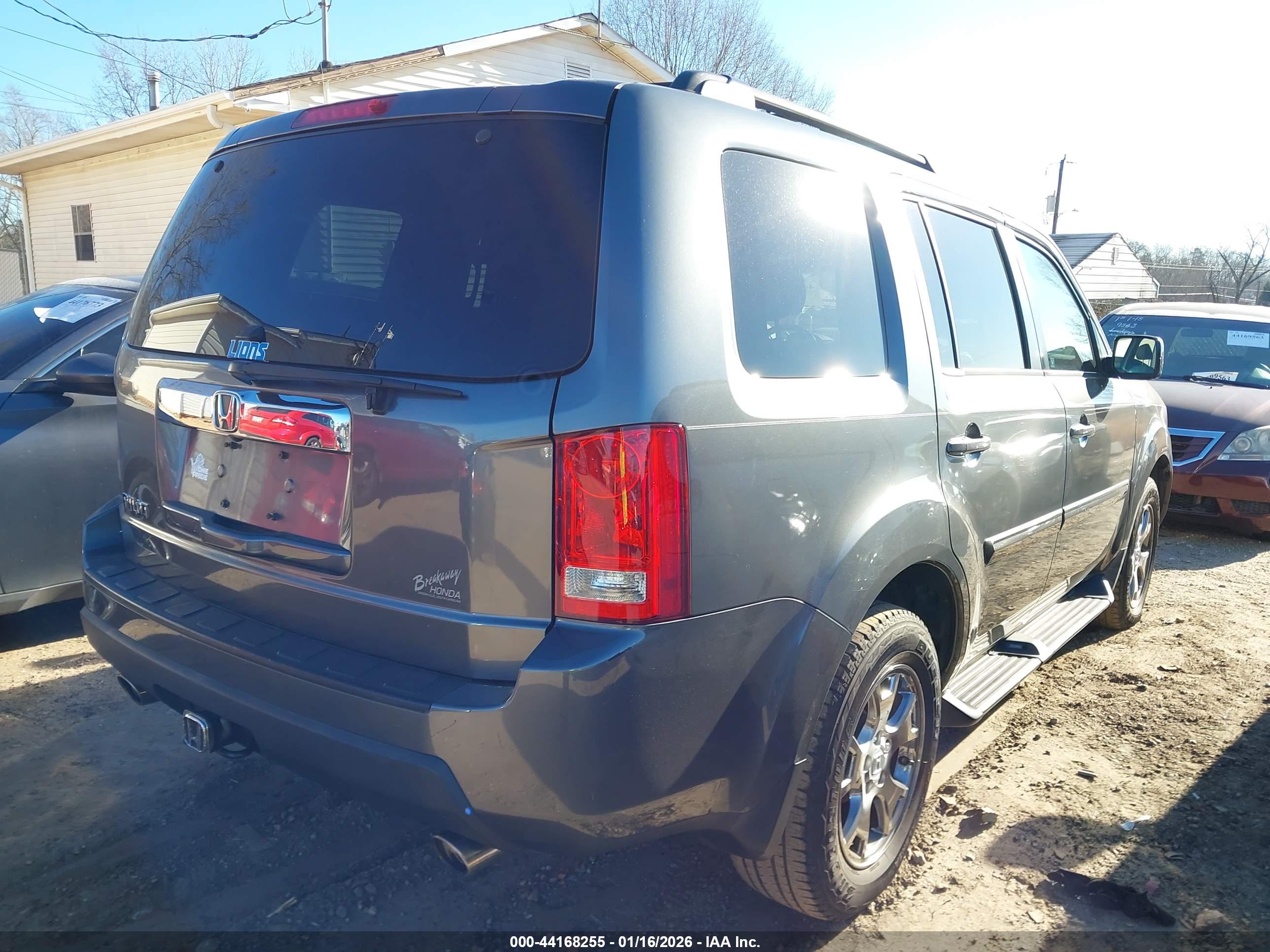HONDA PILOT image 4