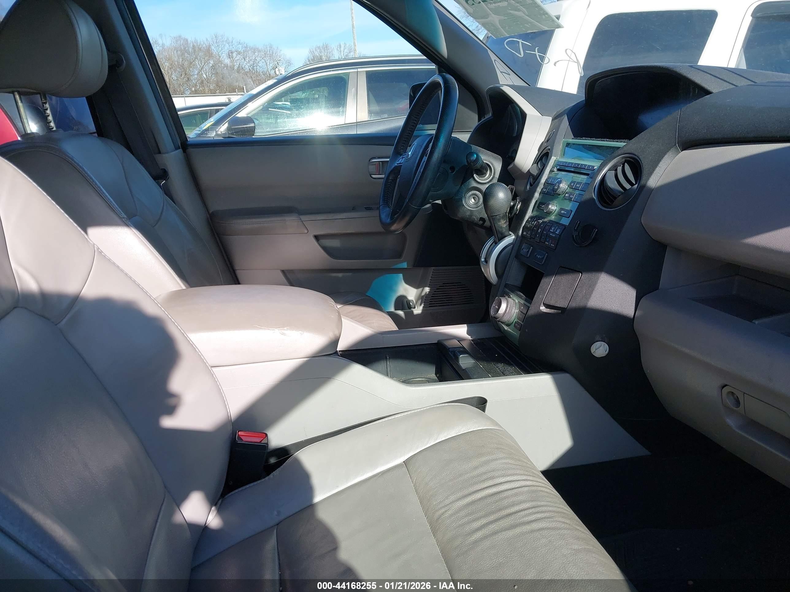 HONDA PILOT image 5