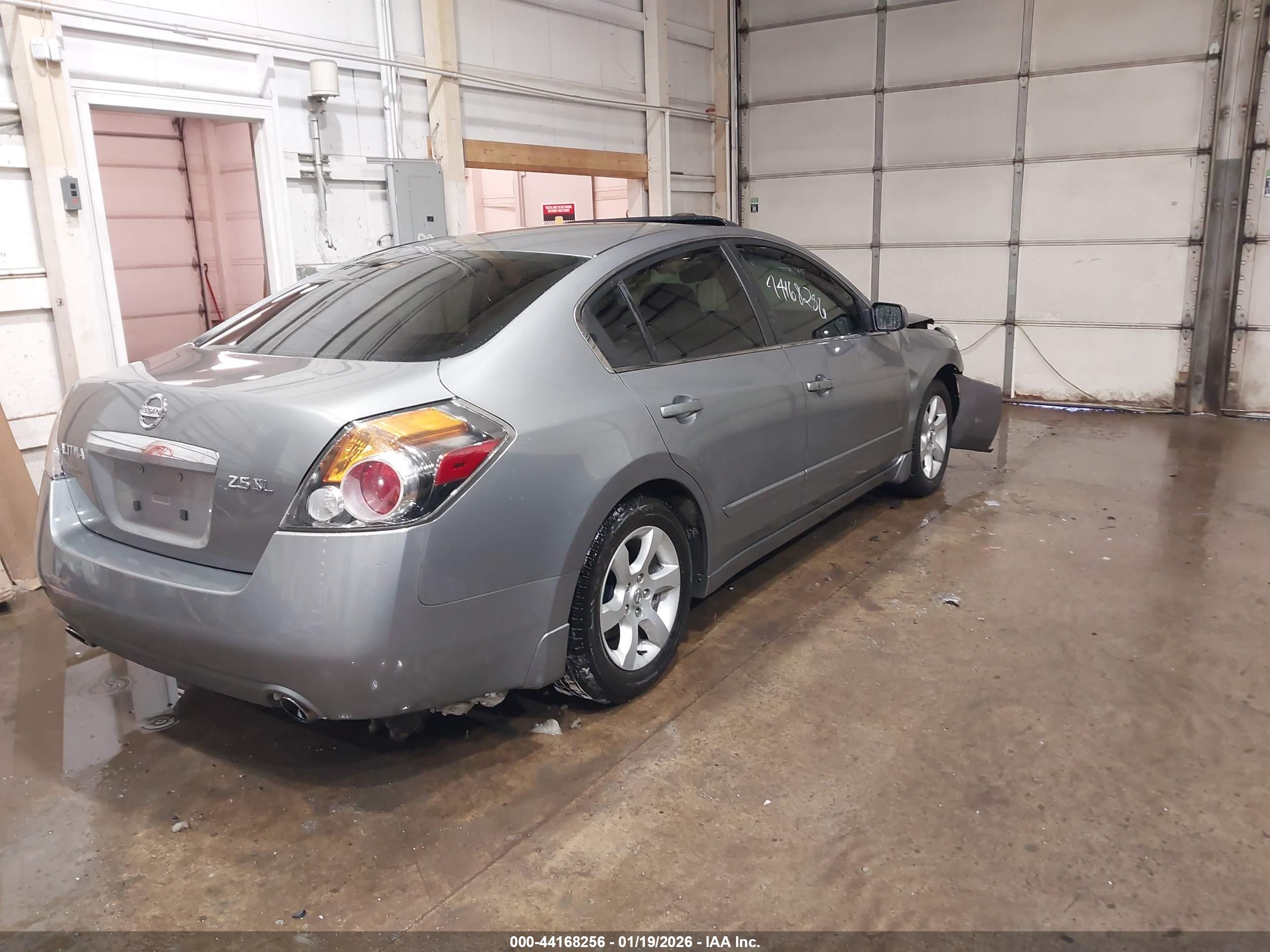 NISSAN ALTIMA image 4