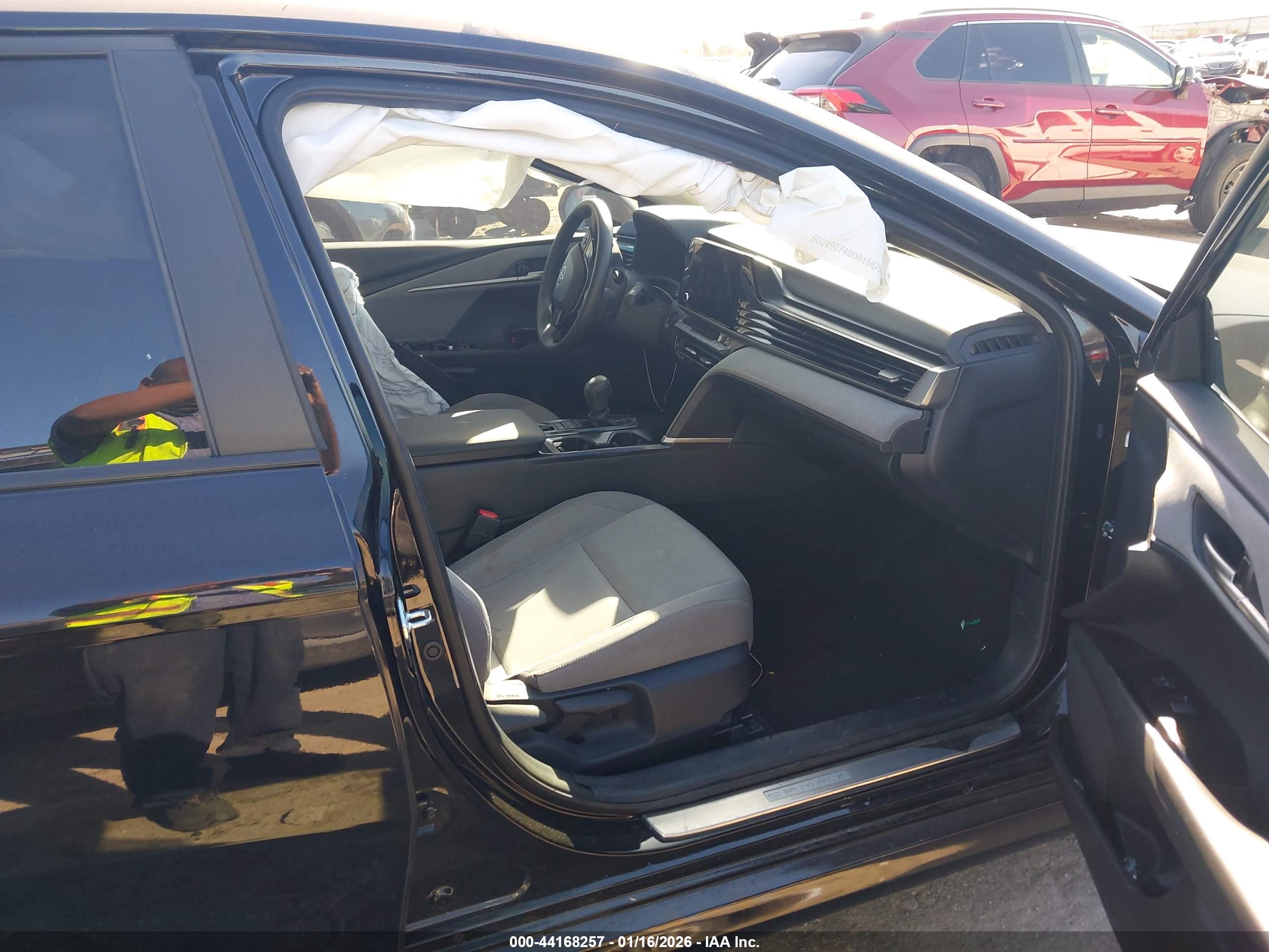 TOYOTA CAMRY image 5