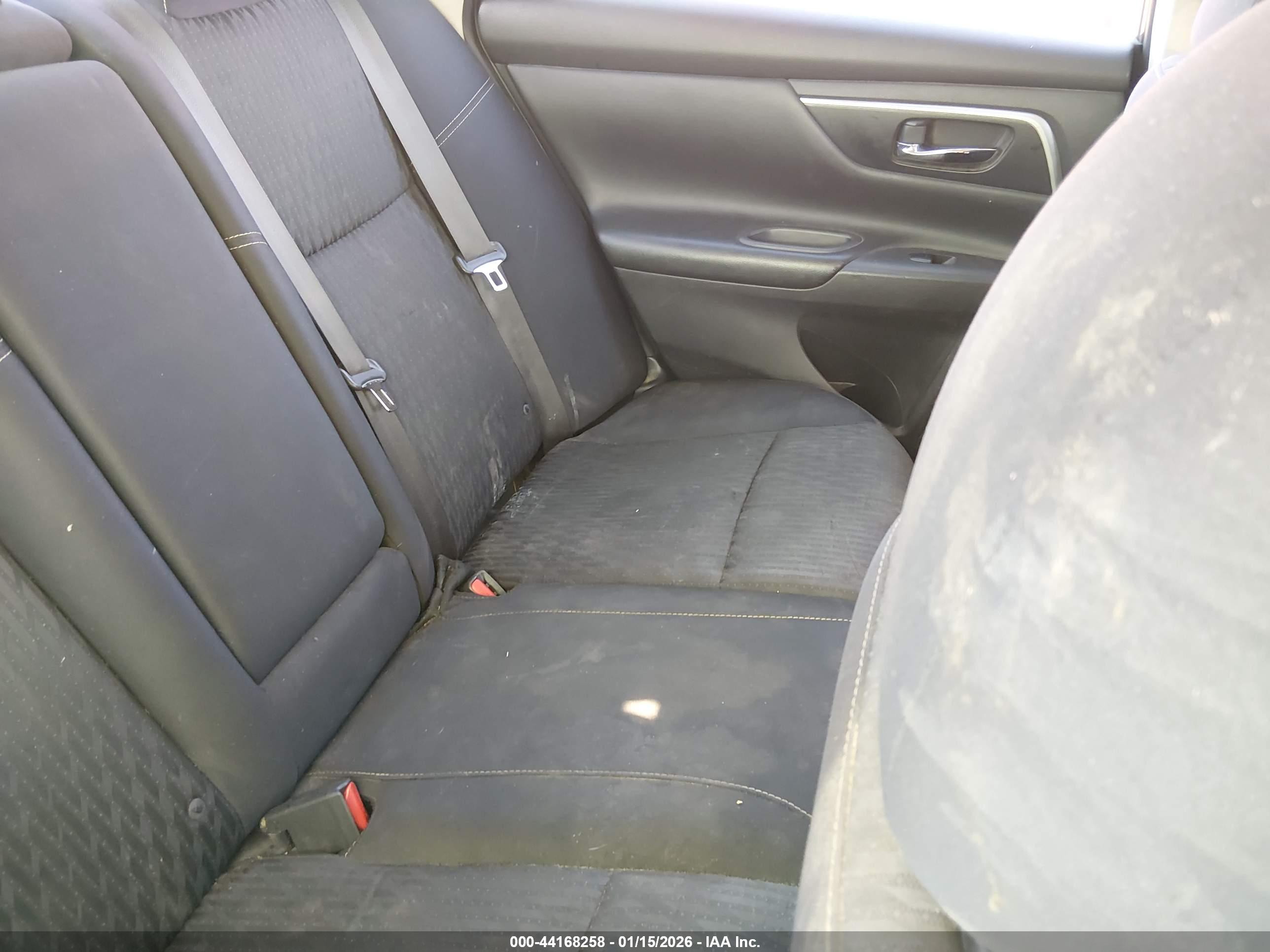 NISSAN ALTIMA image 8