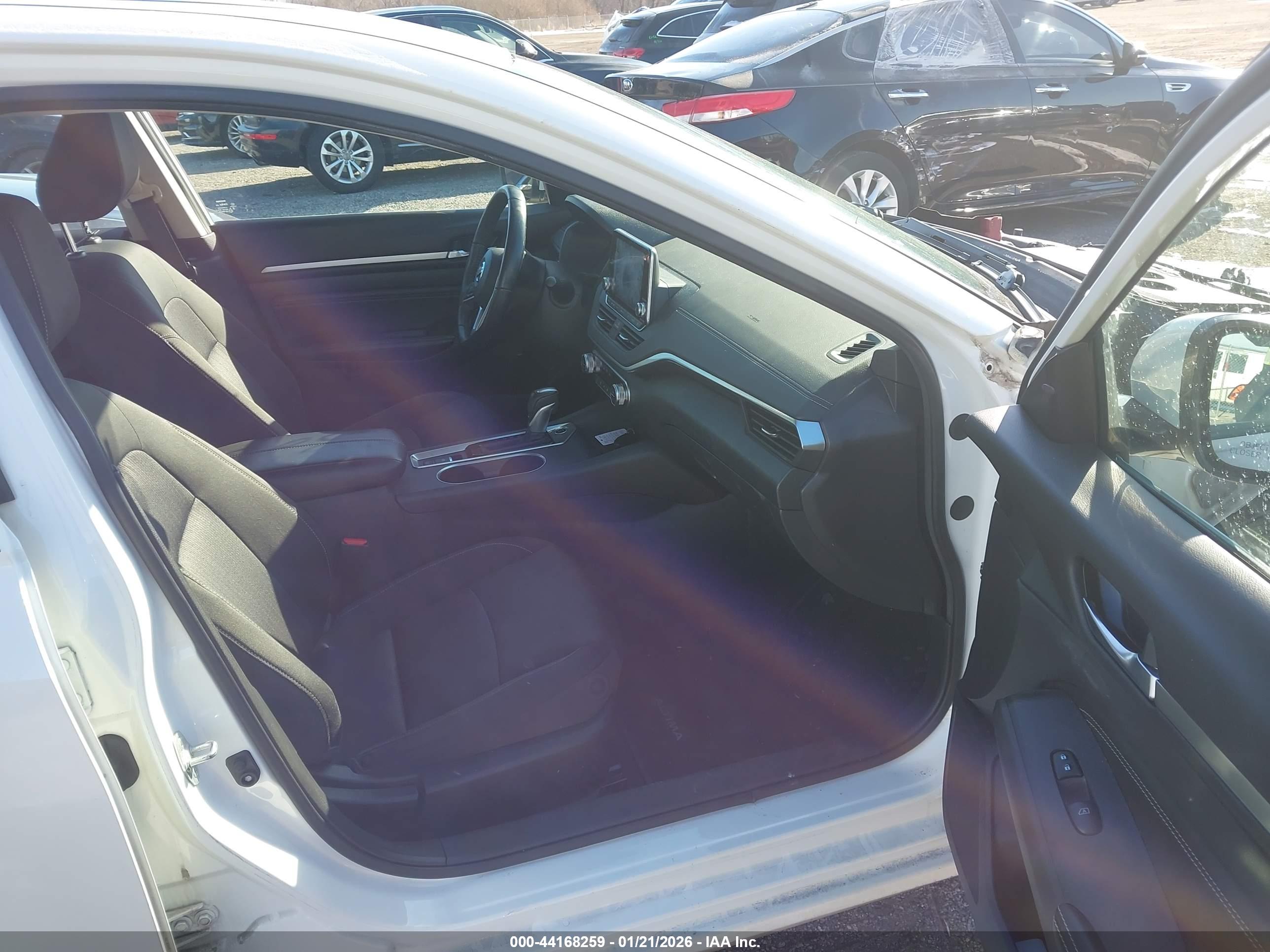 NISSAN ALTIMA image 5