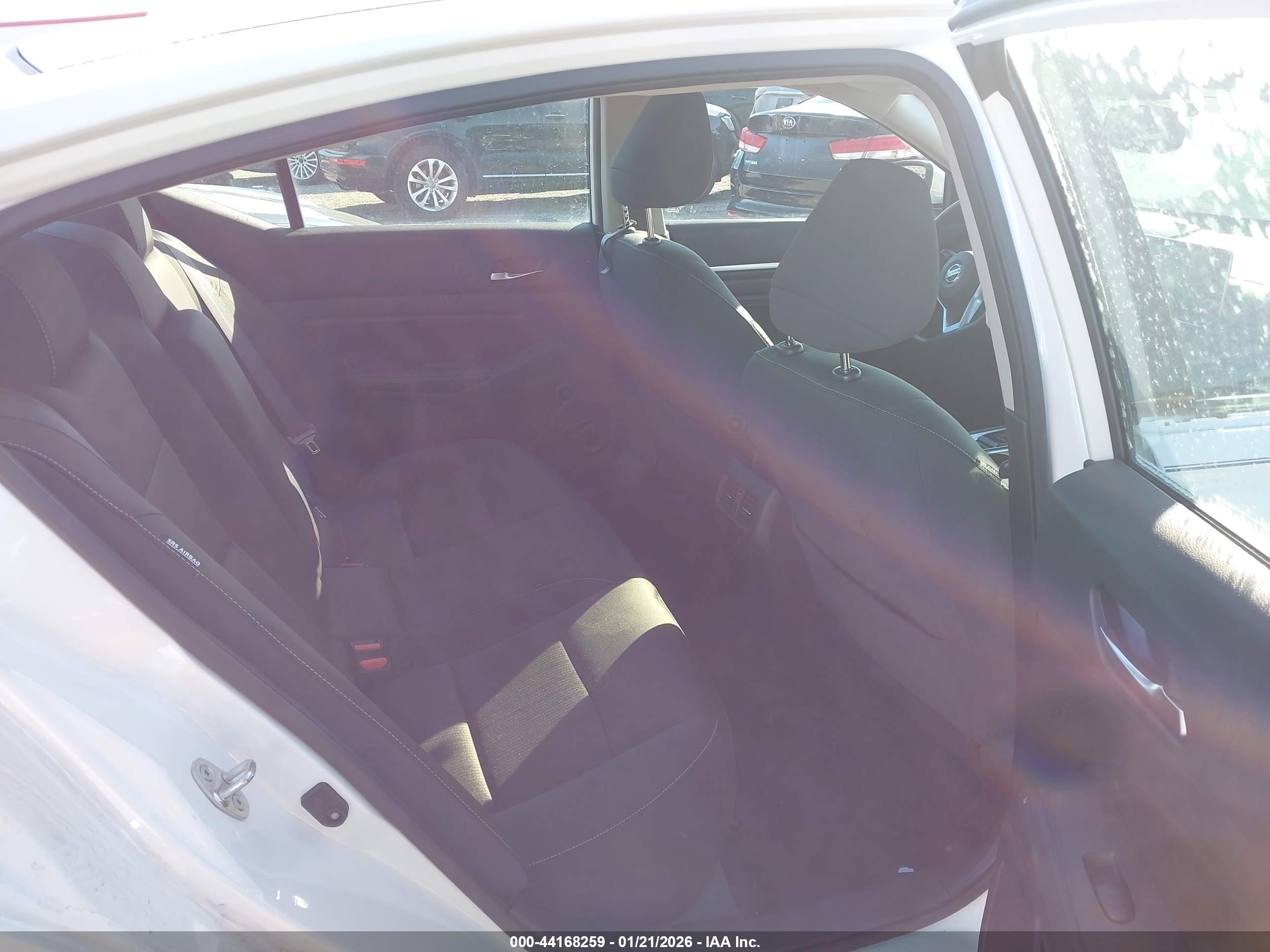 NISSAN ALTIMA image 8