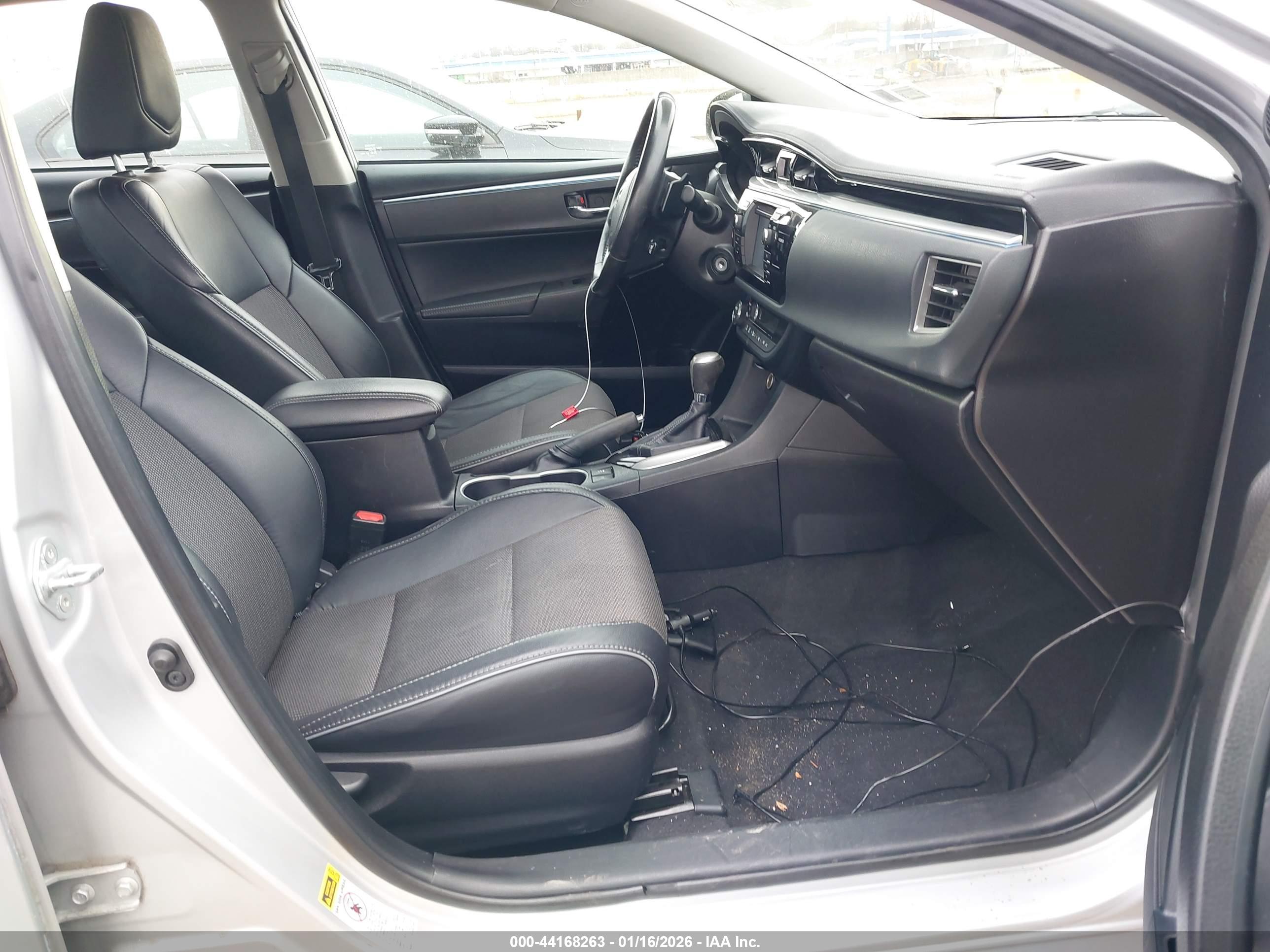 TOYOTA COROLLA image 5