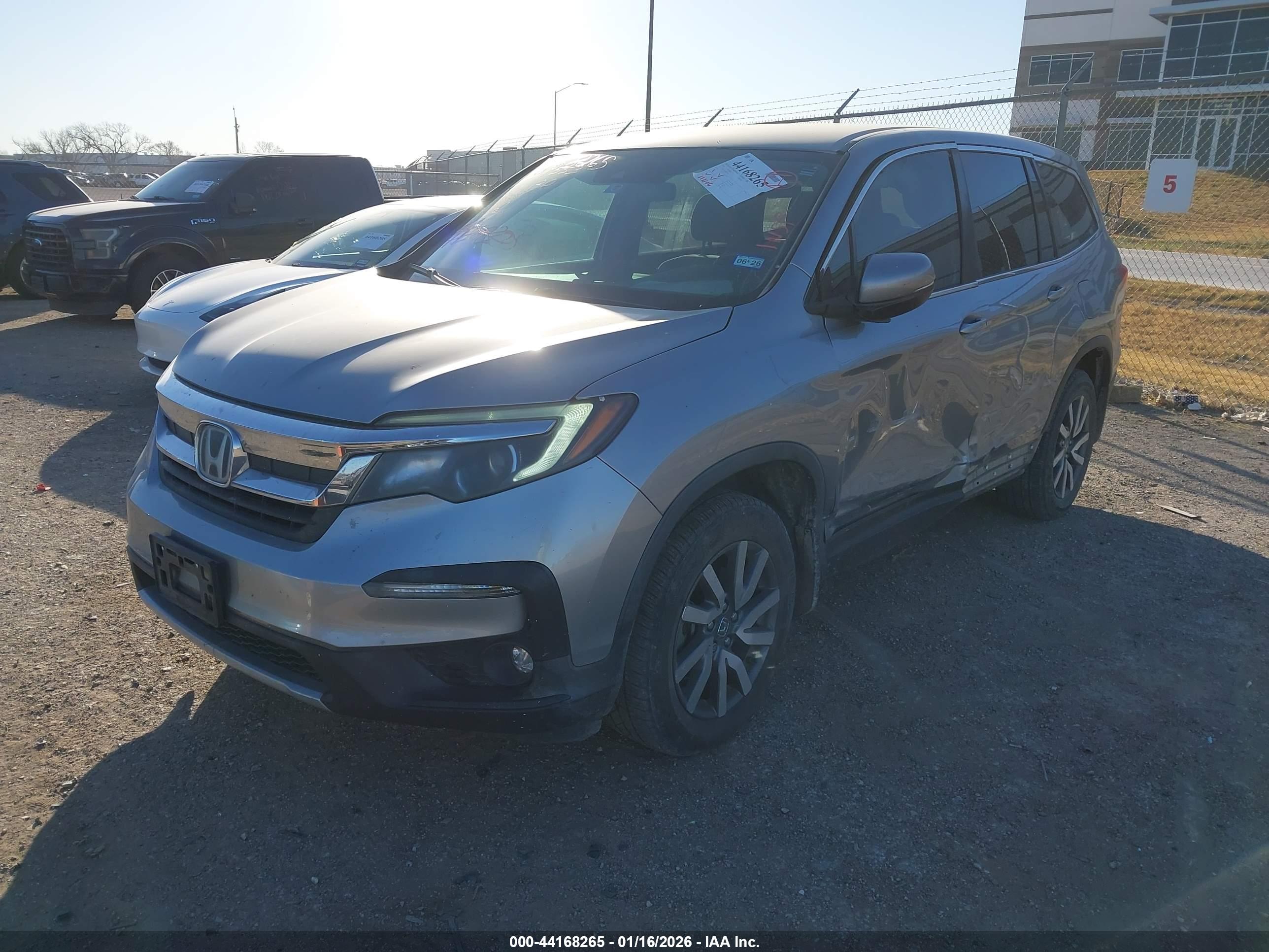 HONDA PILOT image 2