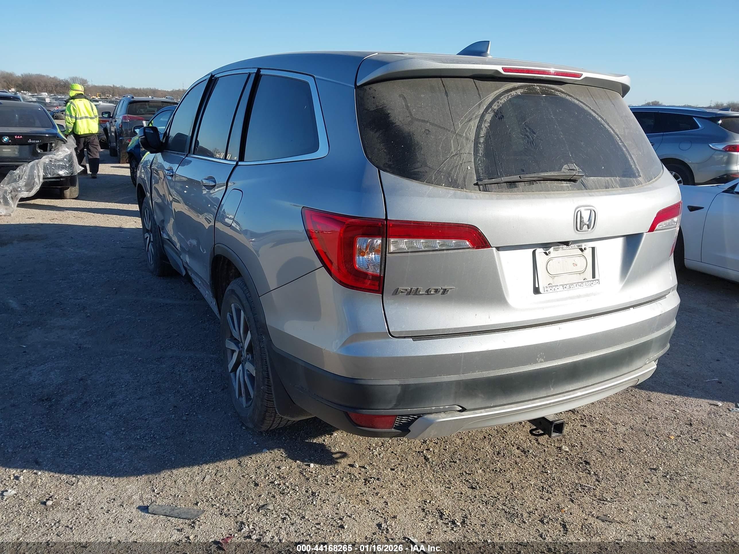 HONDA PILOT image 3