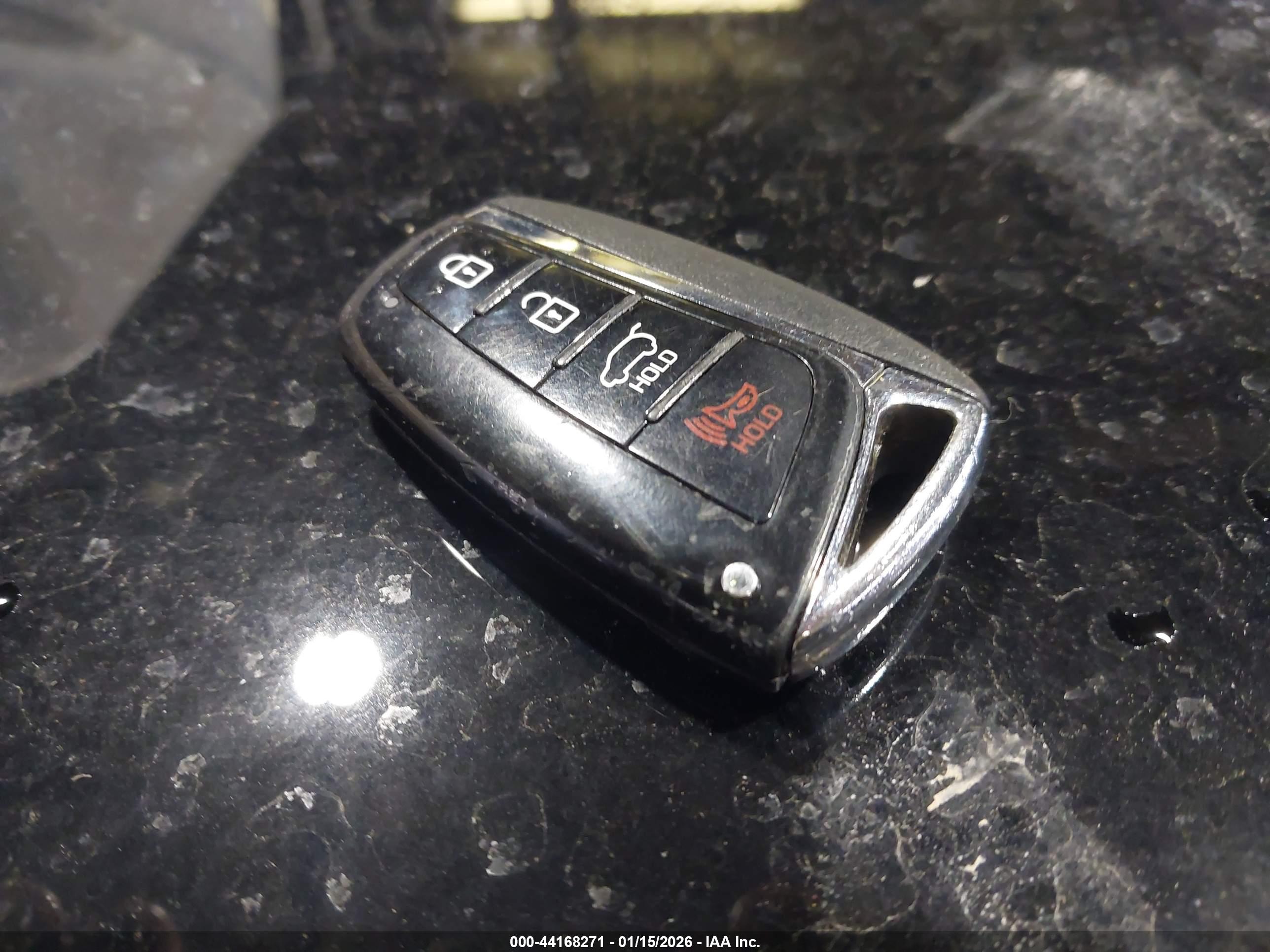 HYUNDAI SANTA image 11