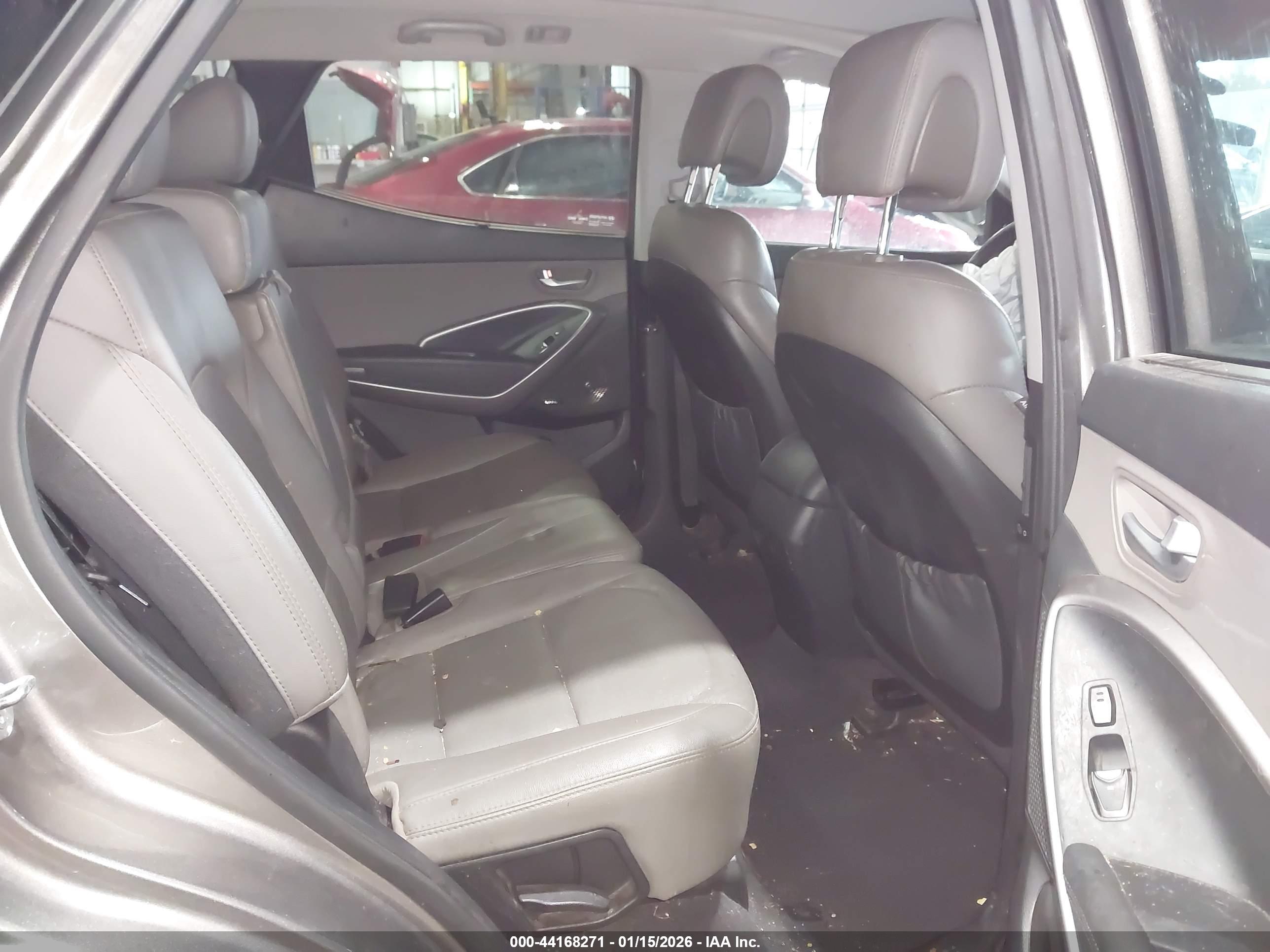 HYUNDAI SANTA image 8