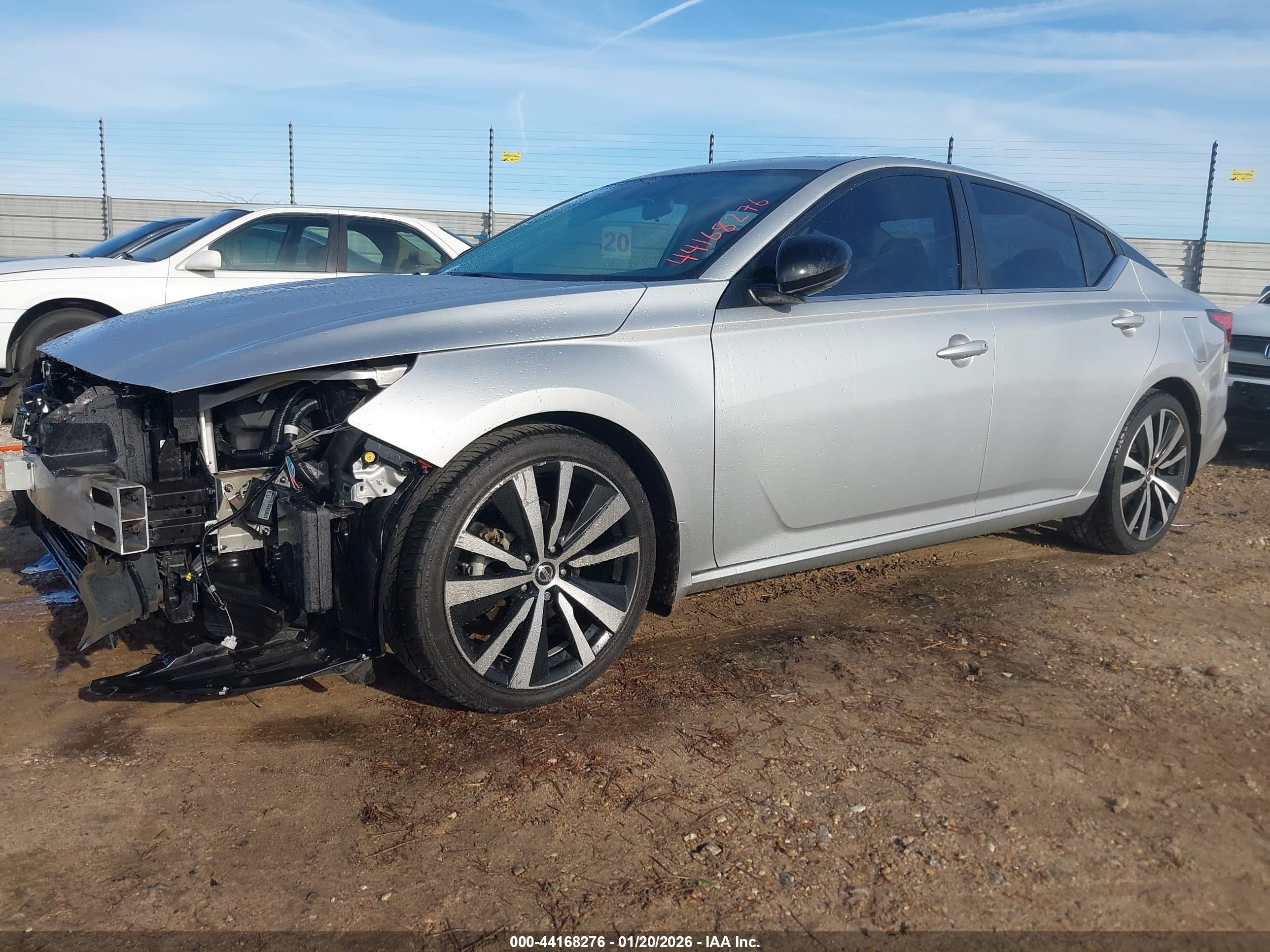 NISSAN ALTIMA image 2